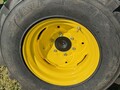 2023 John Deere 2025R Tractor