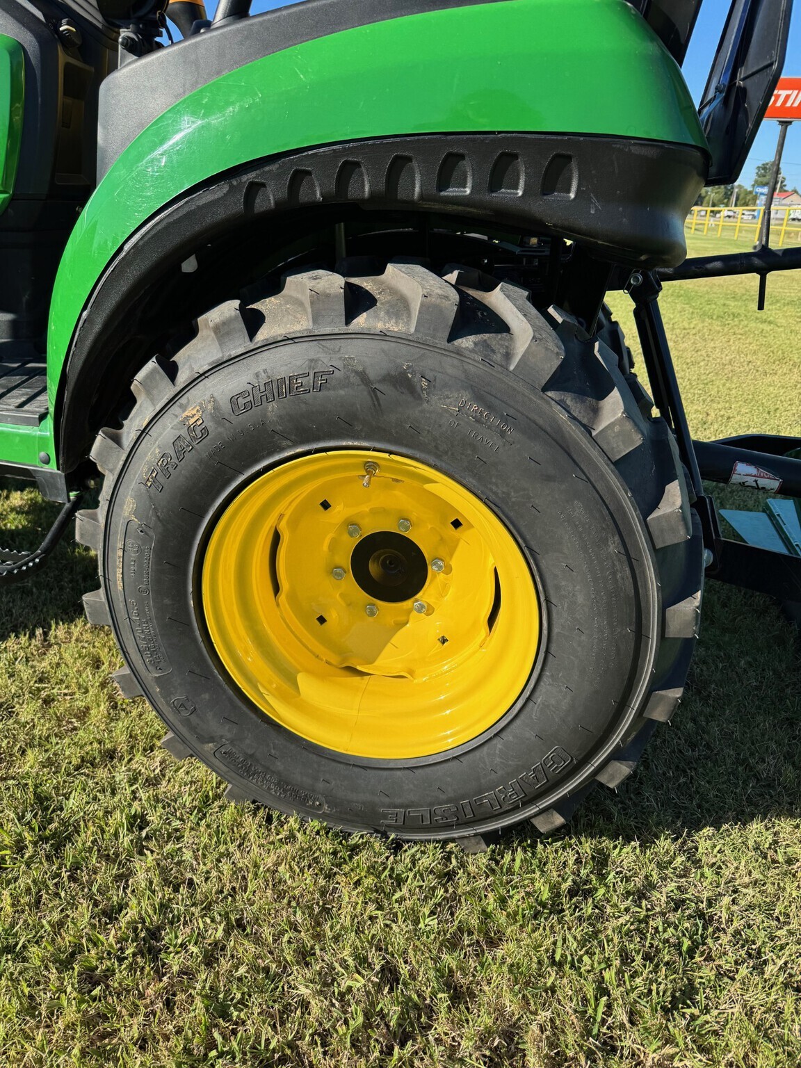 2023 John Deere 2025R Tractor