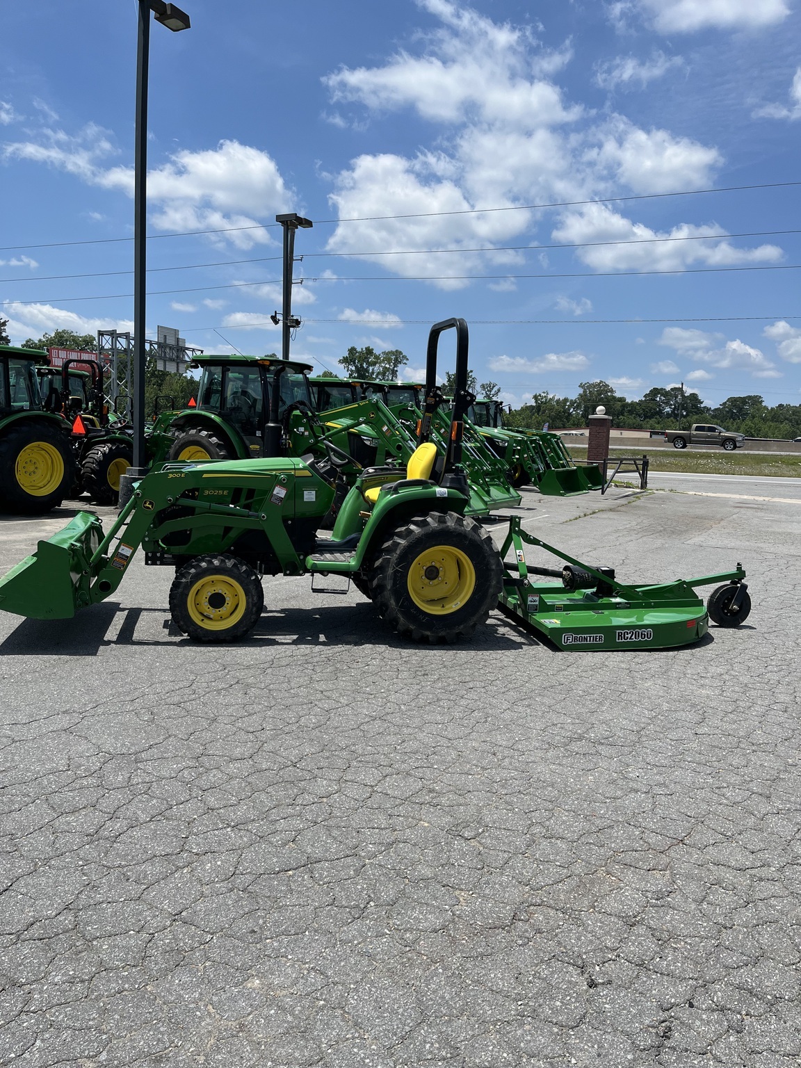 2023 John Deere 3025E Tractor