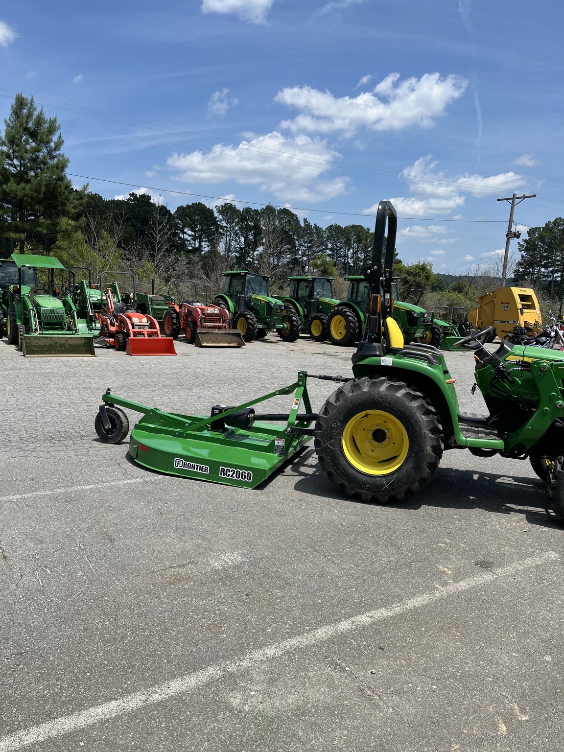 2023 John Deere 3025E Tractor