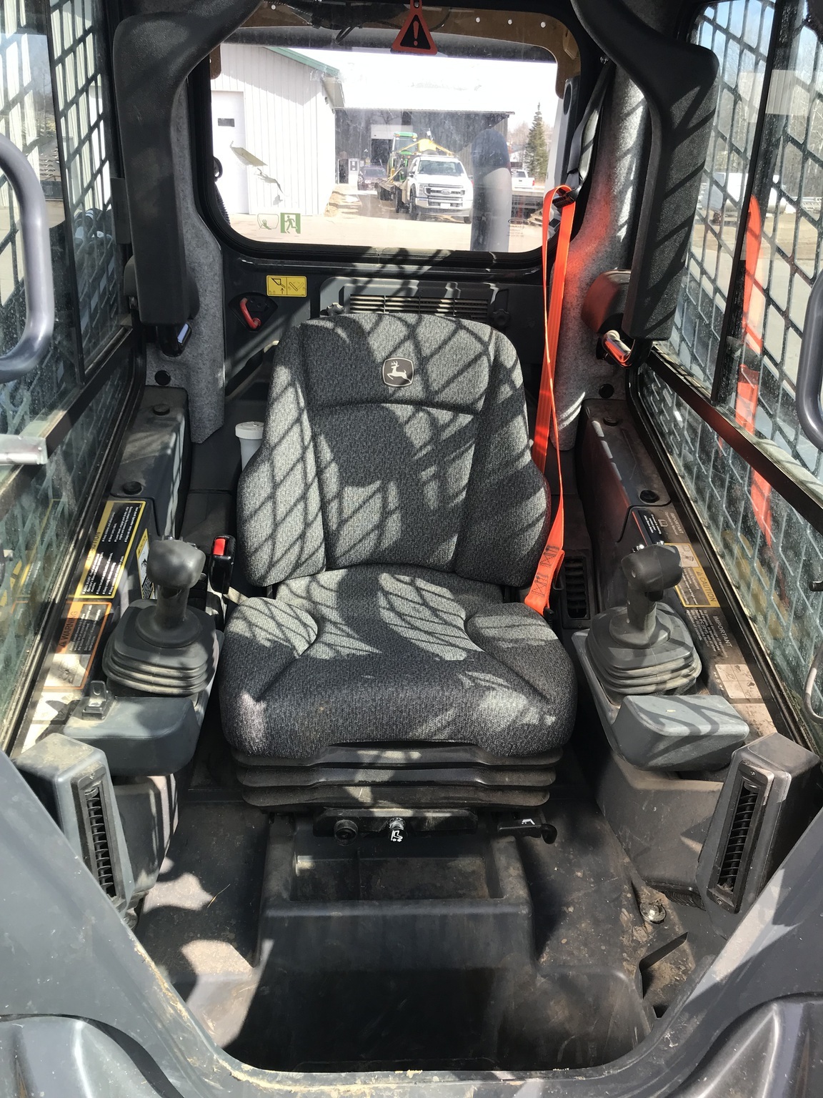2021 Deere 320G Skid Steer
