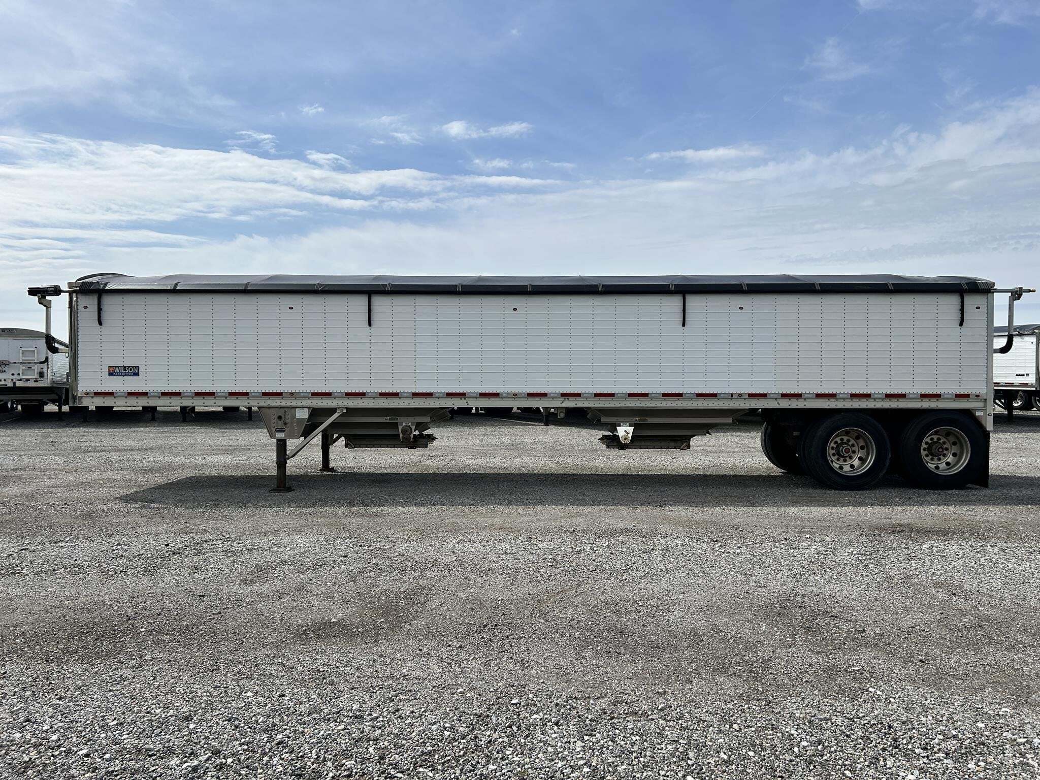 2018 Wilson DWH-601 Grain Trailer