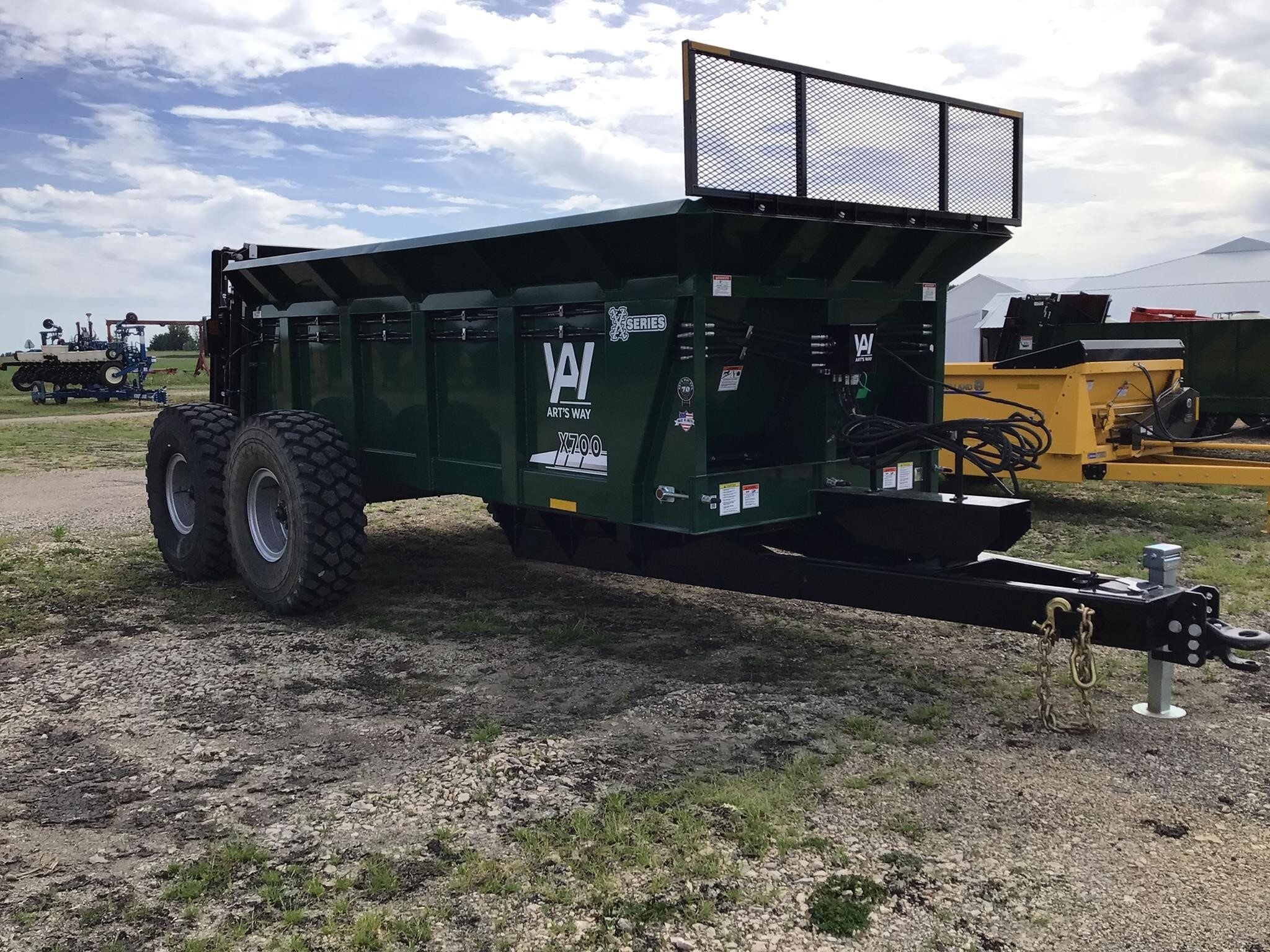 2026 Art's Way X700 Manure Spreader