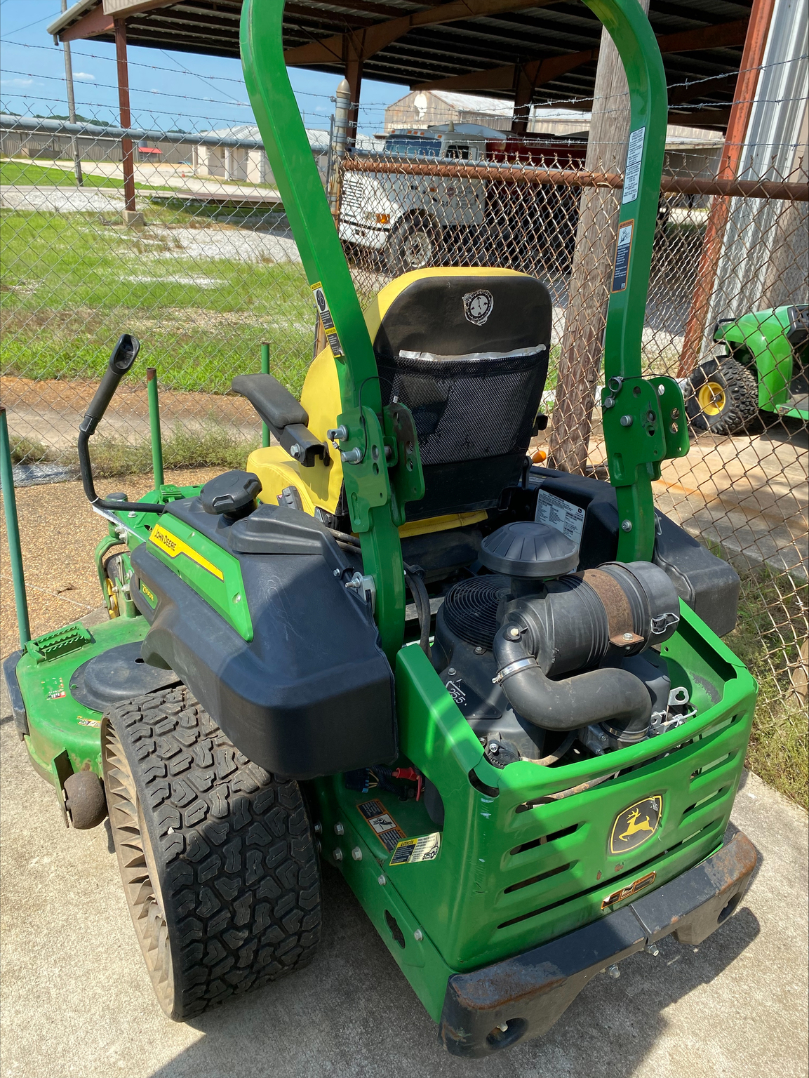 2022 John Deere Z930R Lawn Mower