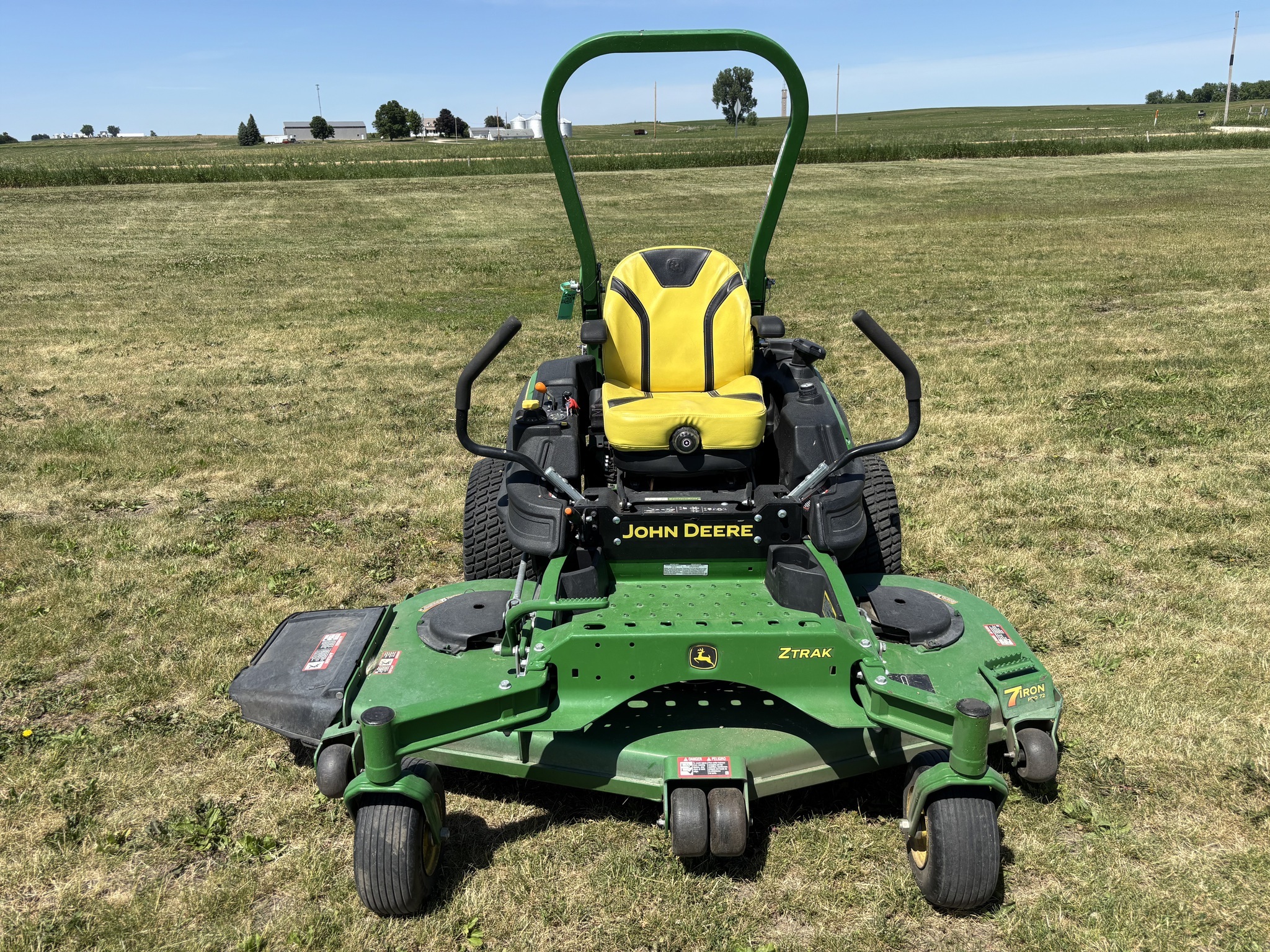 2019 John Deere Z960M Lawn Mower