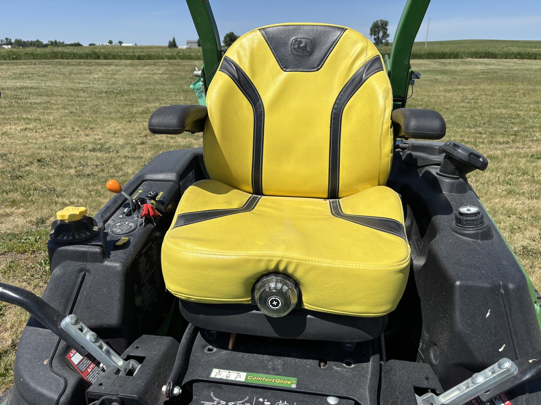 2019 John Deere Z960M Lawn Mower