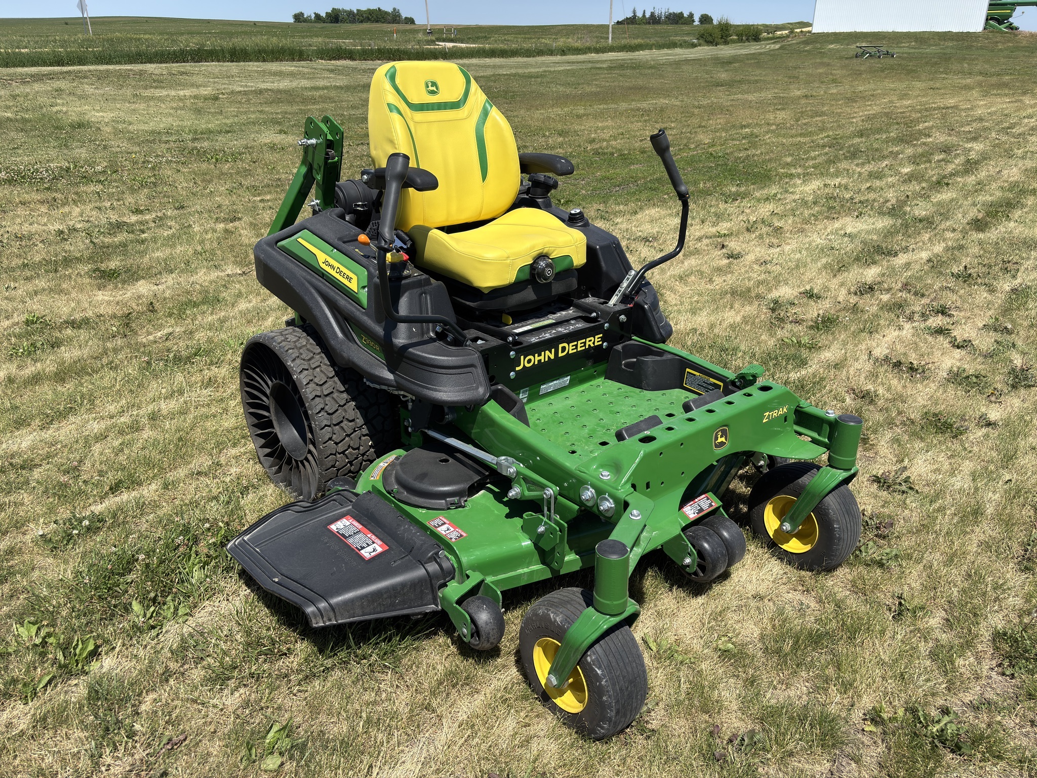 2024 John Deere Z930R Lawn Mower