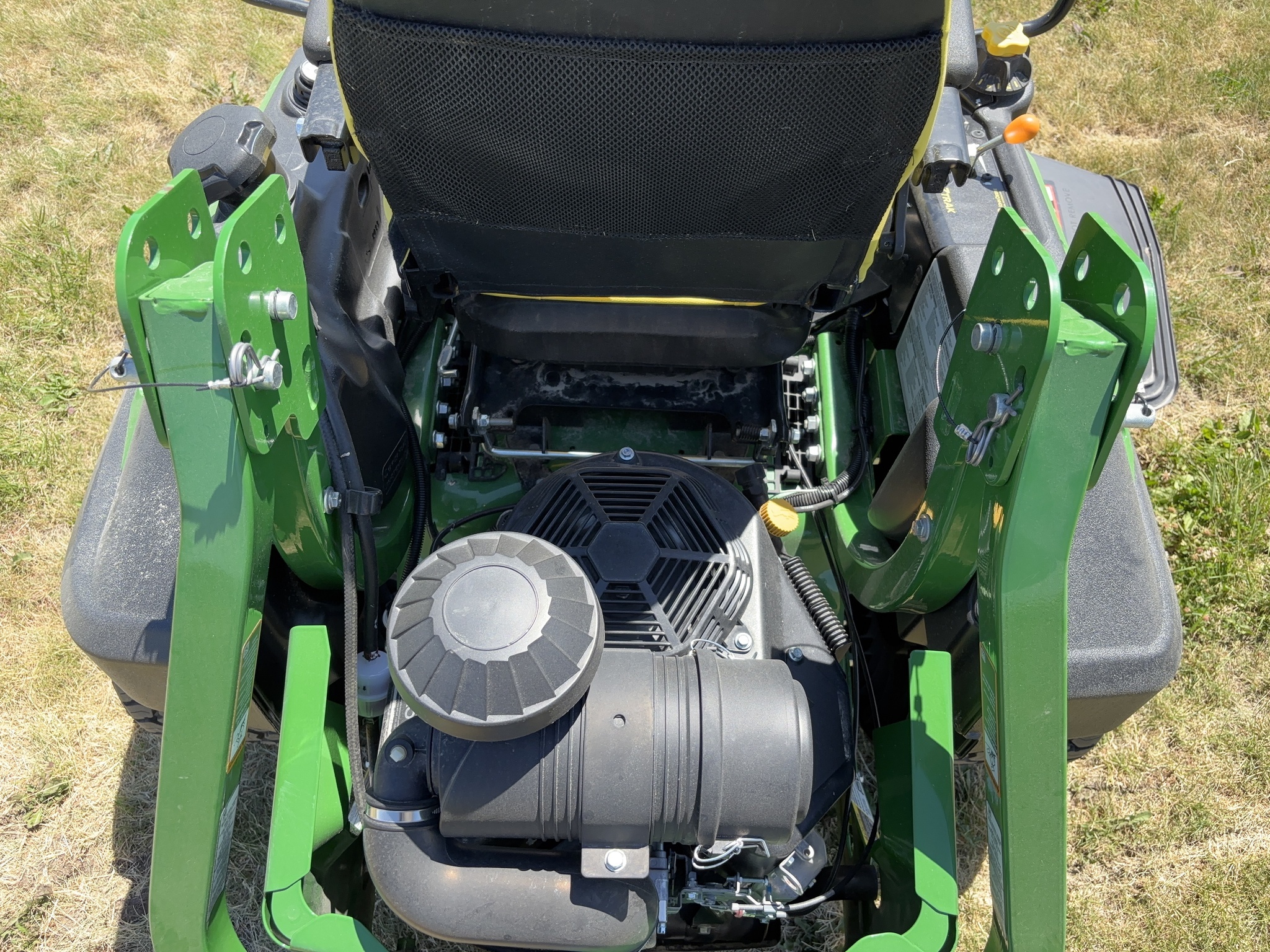 2024 John Deere Z930R Lawn Mower