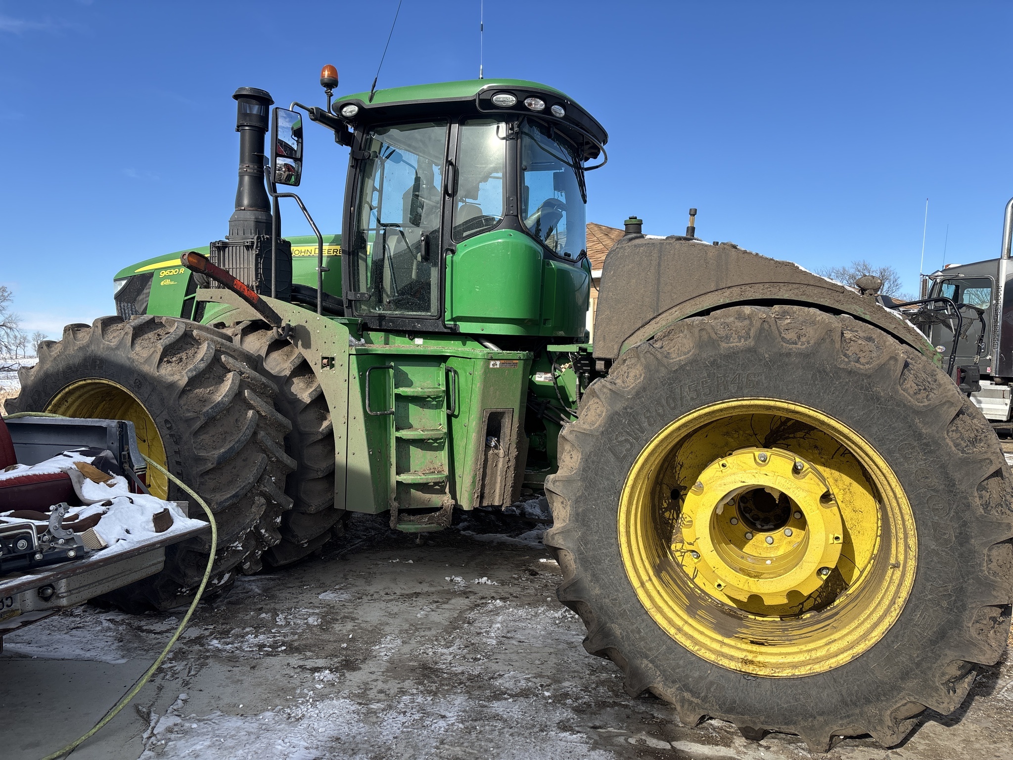2018 John Deere 9620R Tractor