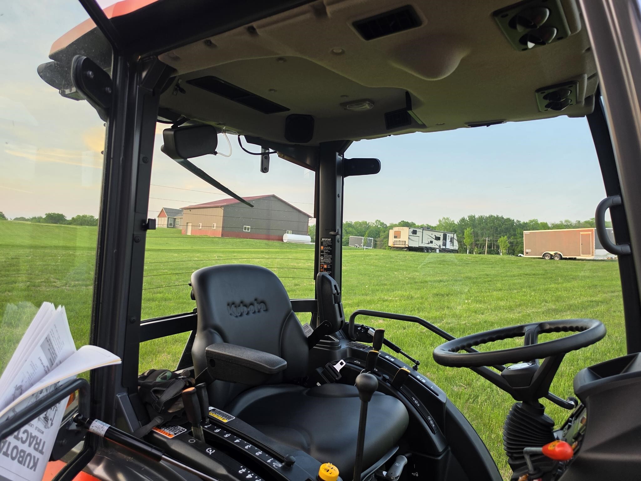 2025 Kubota LX3520HSDC Tractor