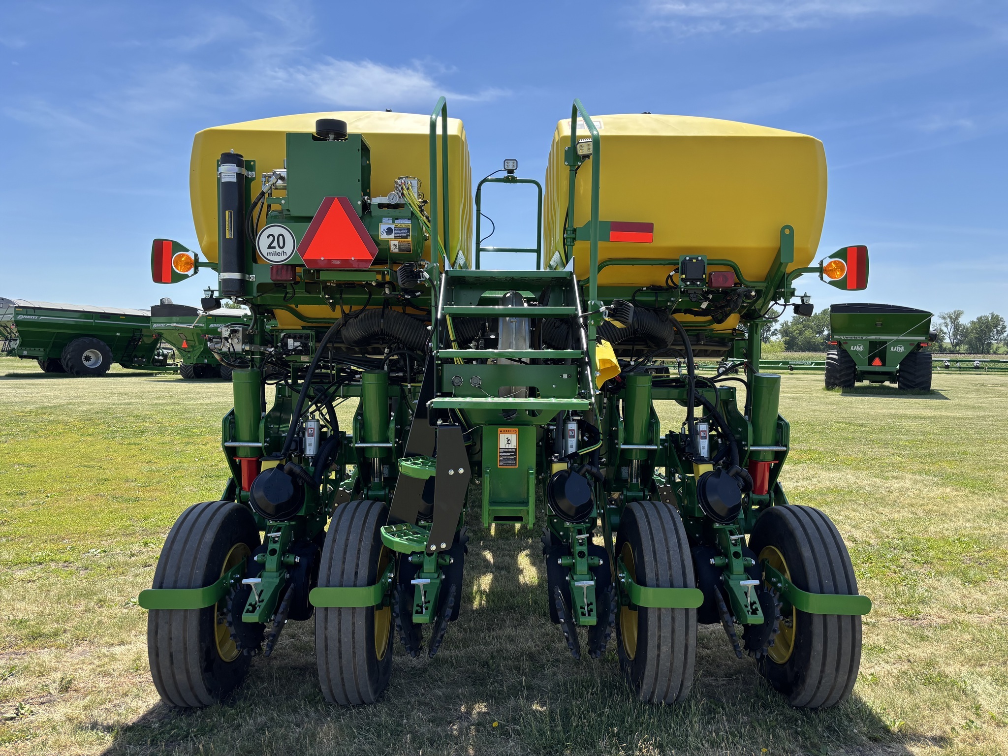 2025 John Deere 1775NT Planter