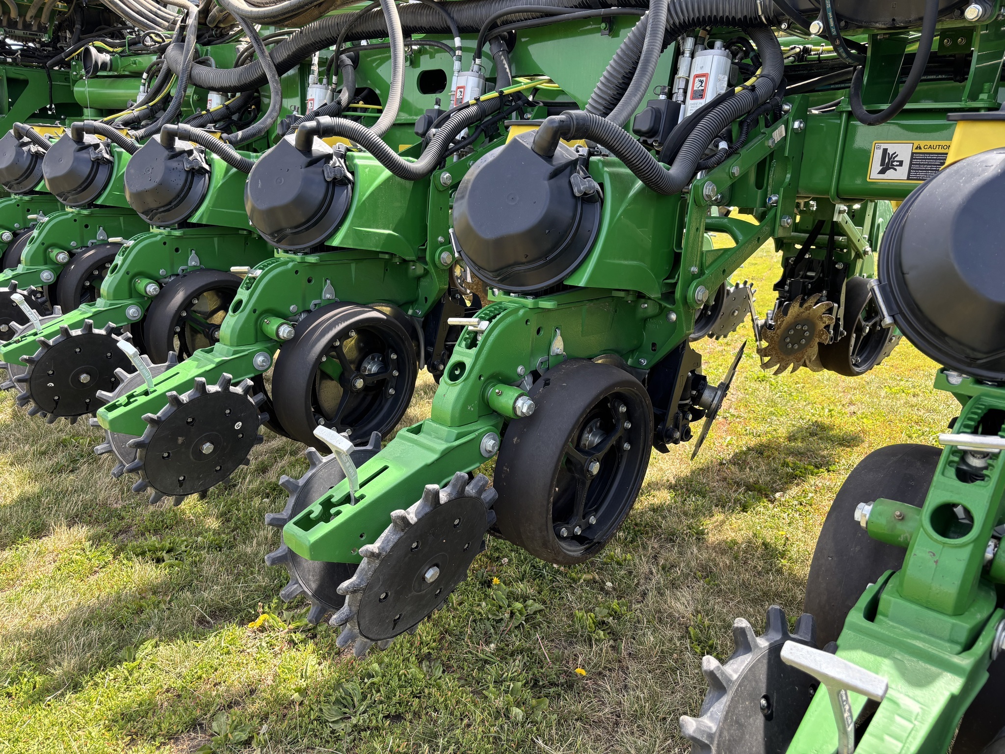 2025 John Deere 1775NT Planter