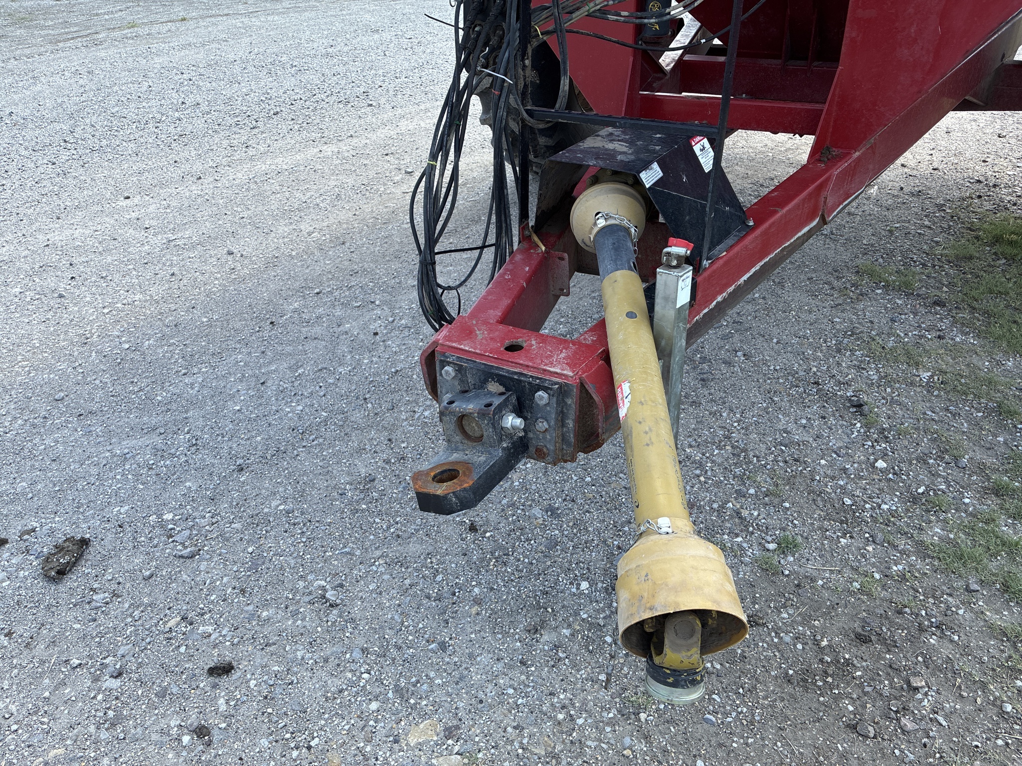 2010 J&M 750-18 Grain Cart