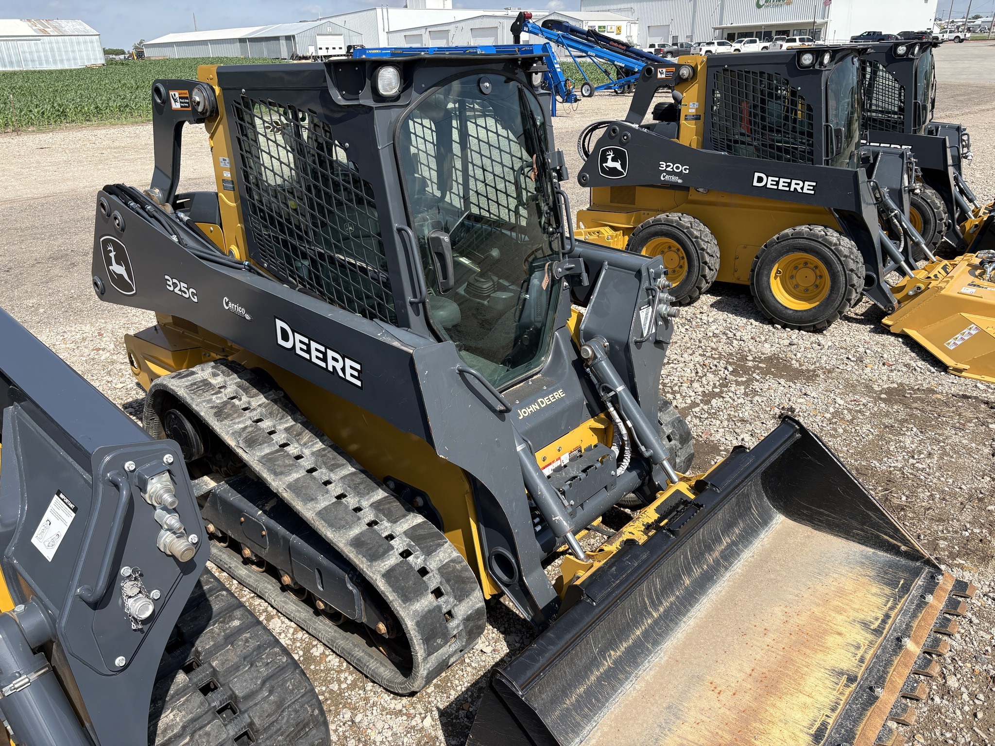 2021 Deere 325G Skid Steer