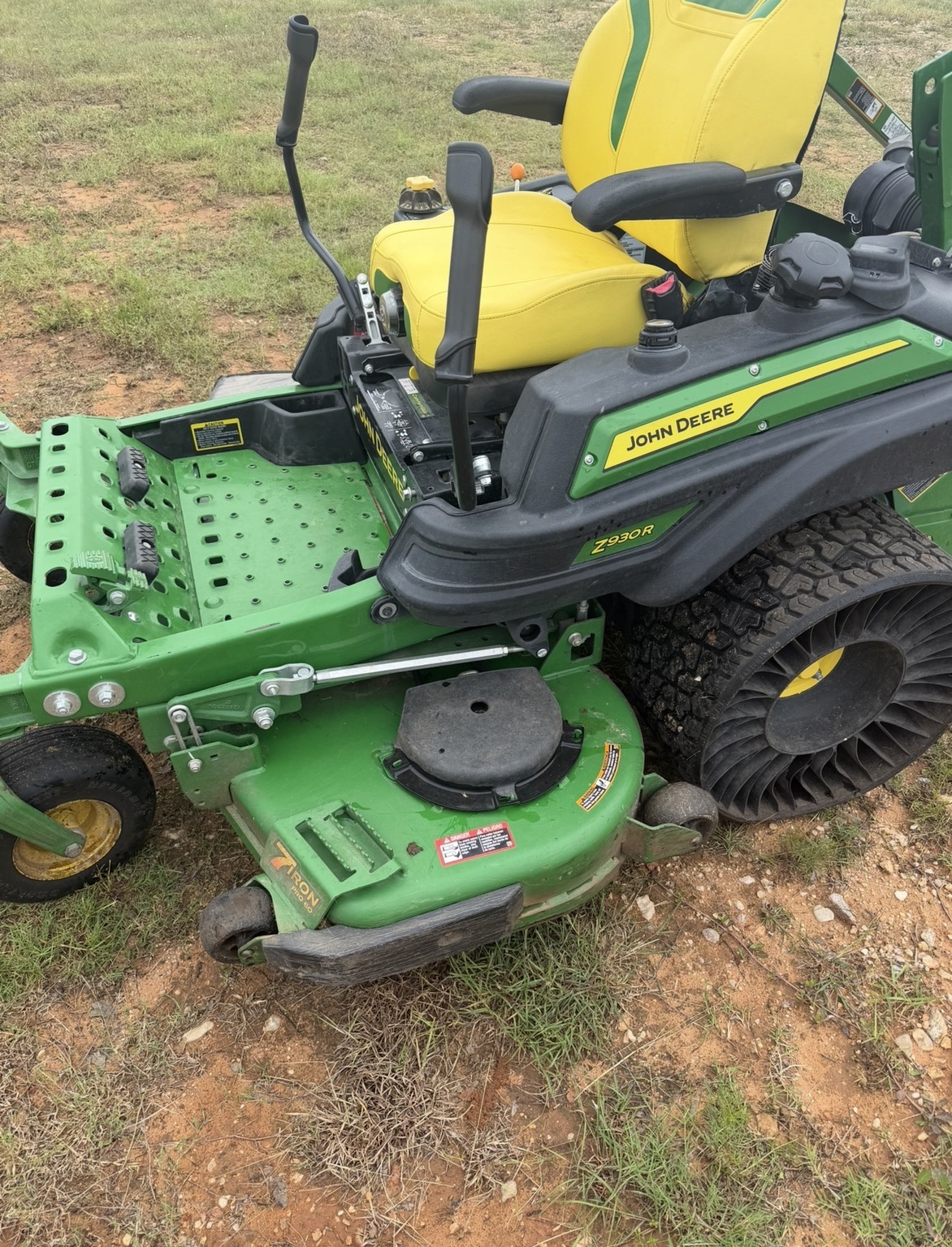 2023 John Deere Z930R Lawn Mower