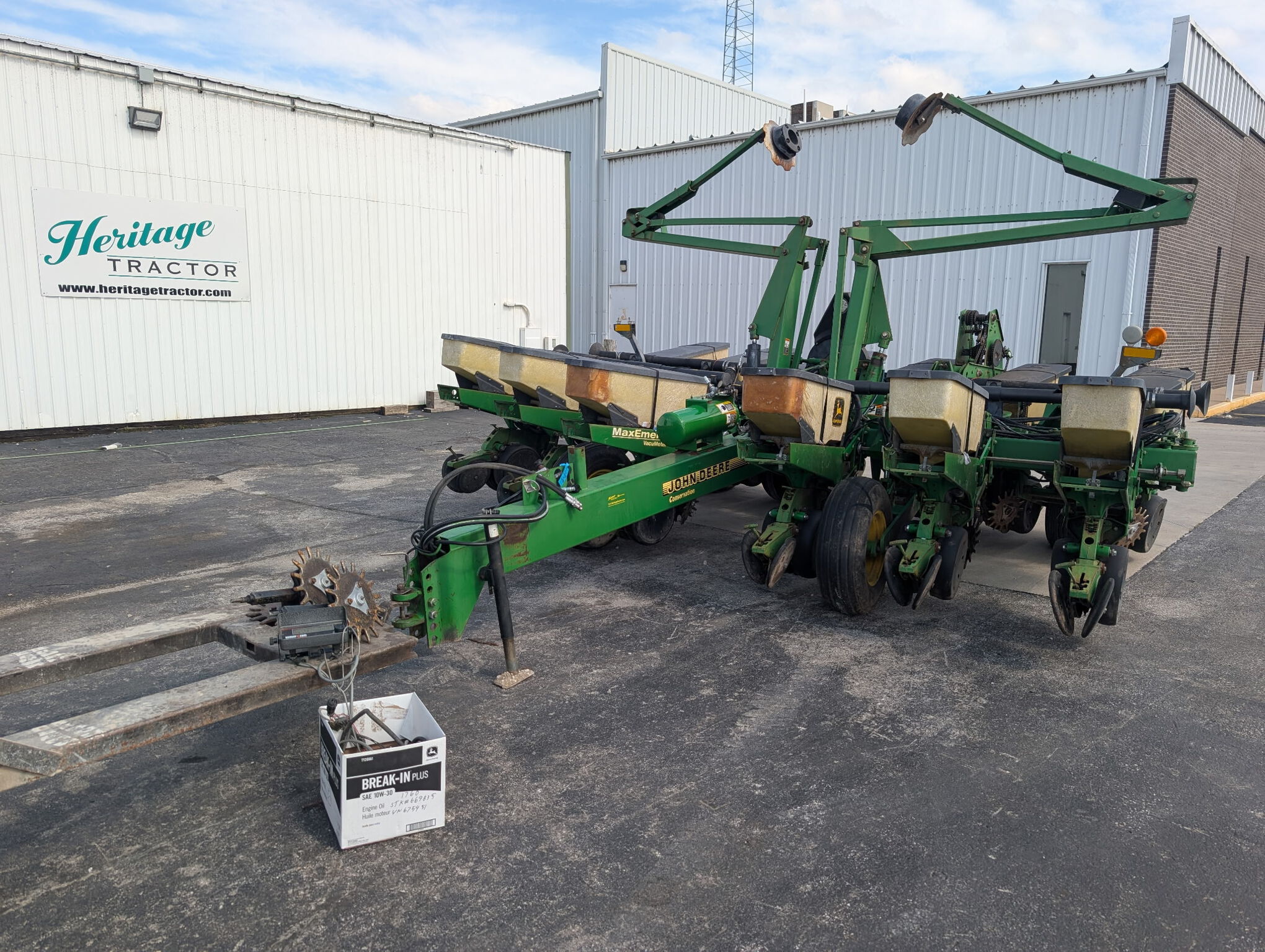 1997 John Deere 1760 Planter