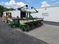 1997 John Deere 1760 Planter
