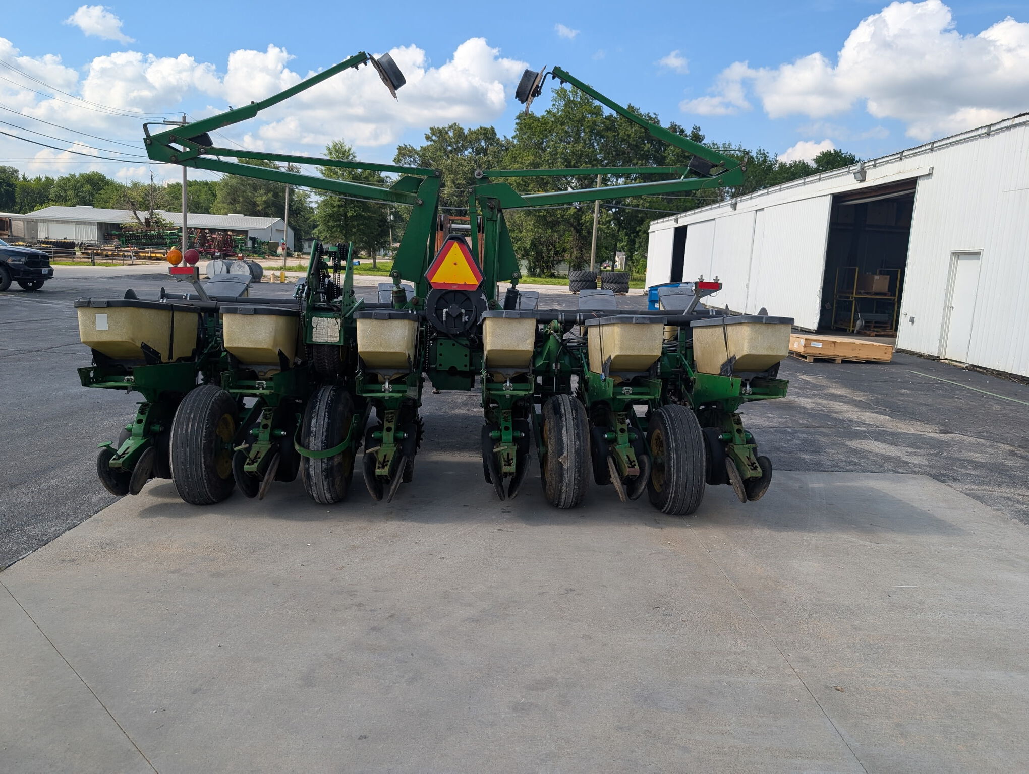 1997 John Deere 1760 Planter