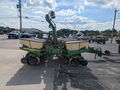 1997 John Deere 1760 Planter