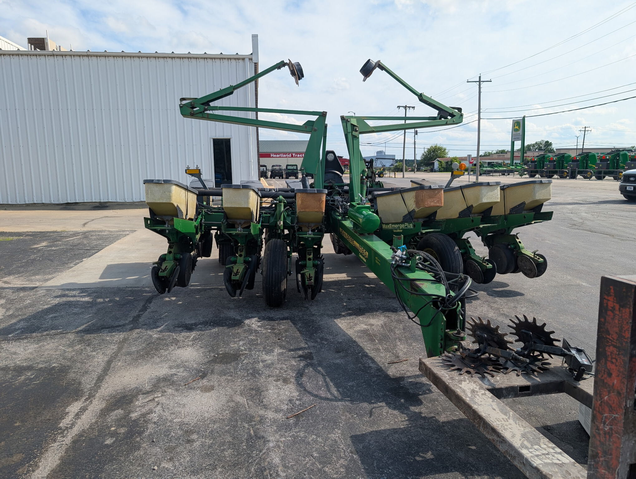 1997 John Deere 1760 Planter