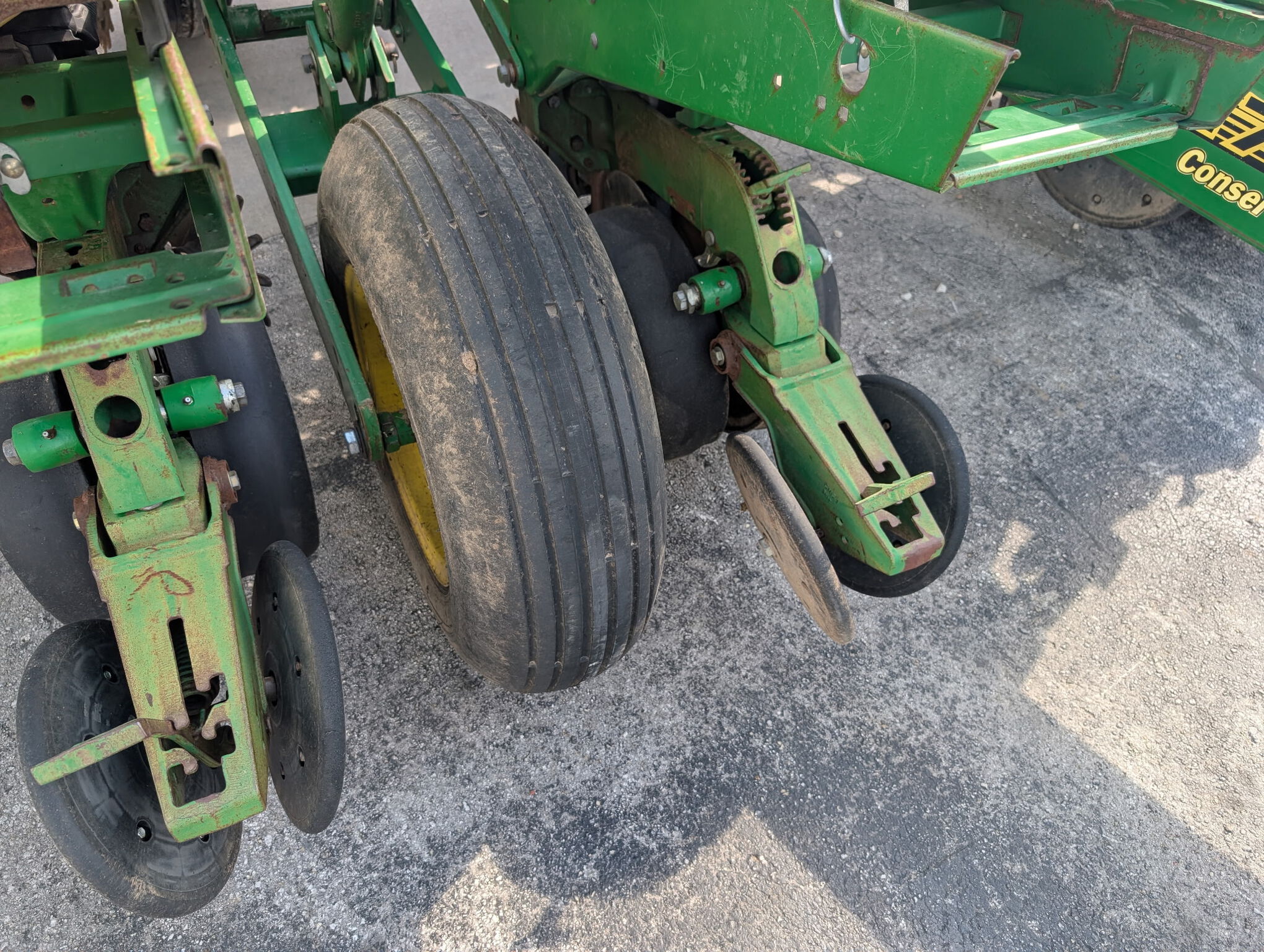 1997 John Deere 1760 Planter