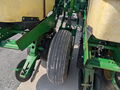 1997 John Deere 1760 Planter