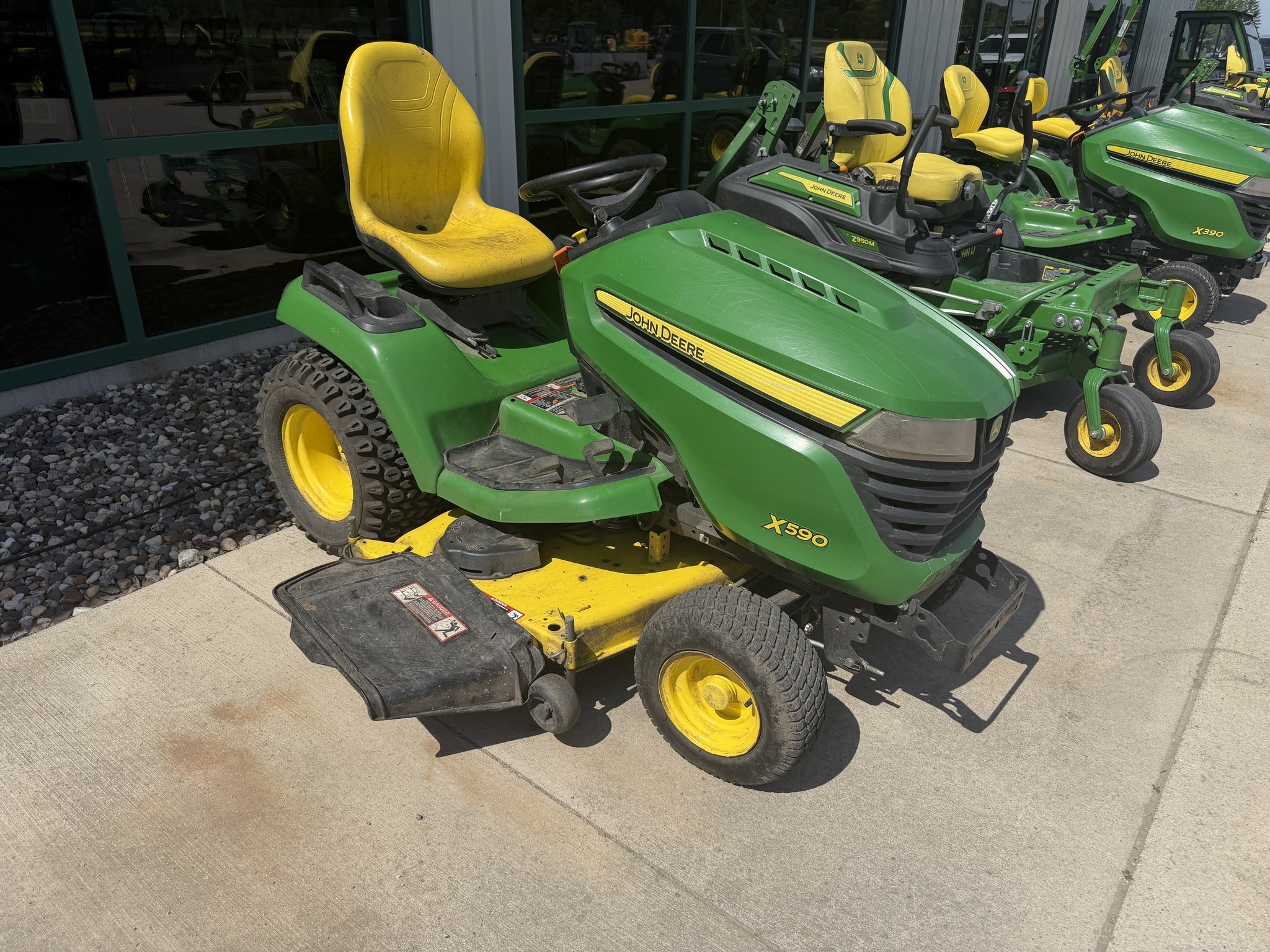 2016 John Deere X590 Lawn Mower