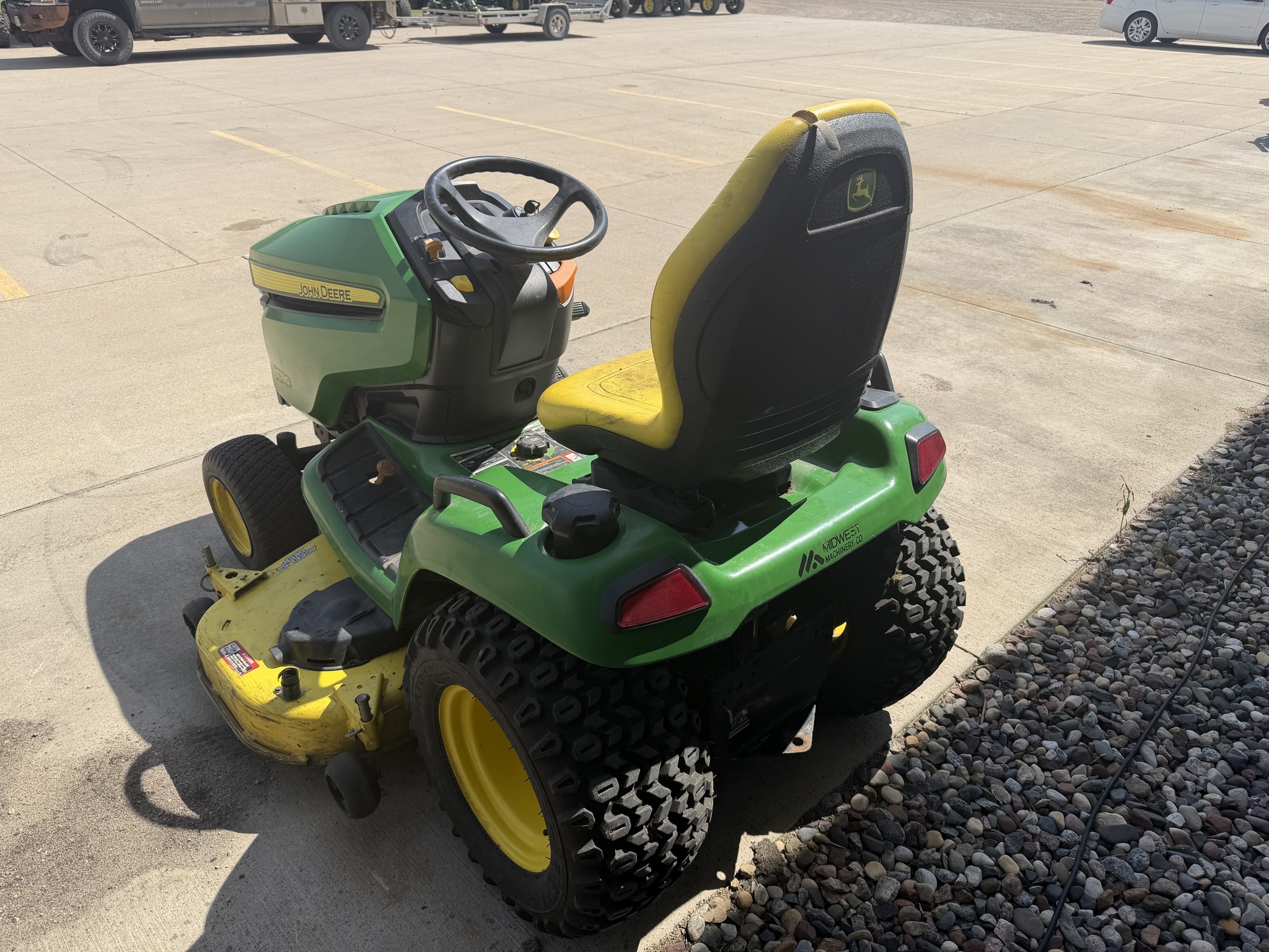 2016 John Deere X590 Lawn Mower