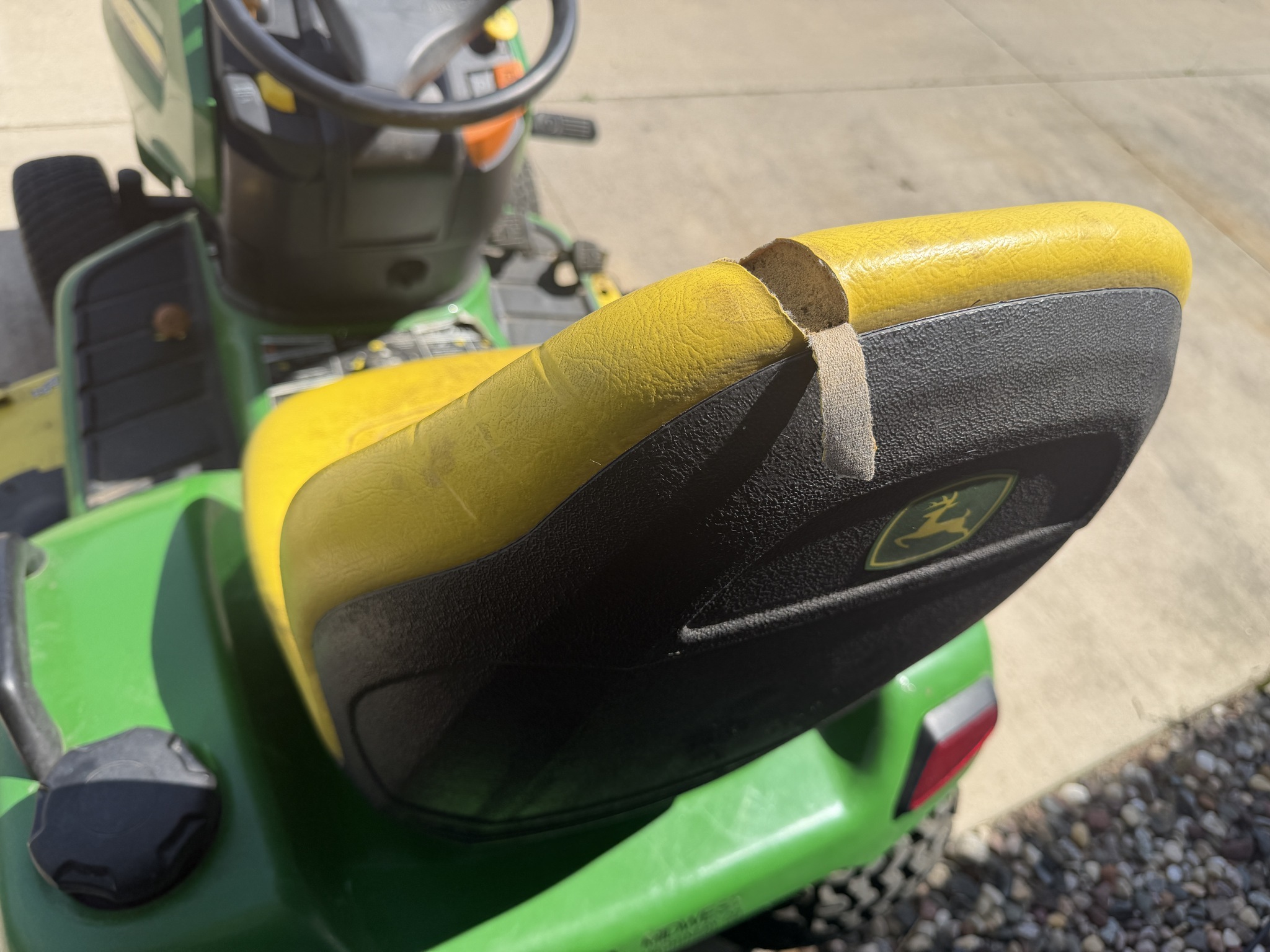 2016 John Deere X590 Lawn Mower