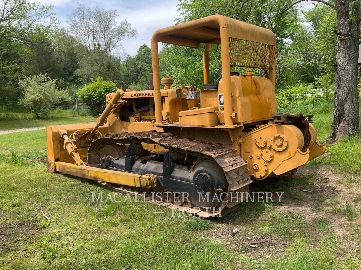 1968 Caterpillar D6C Dozer