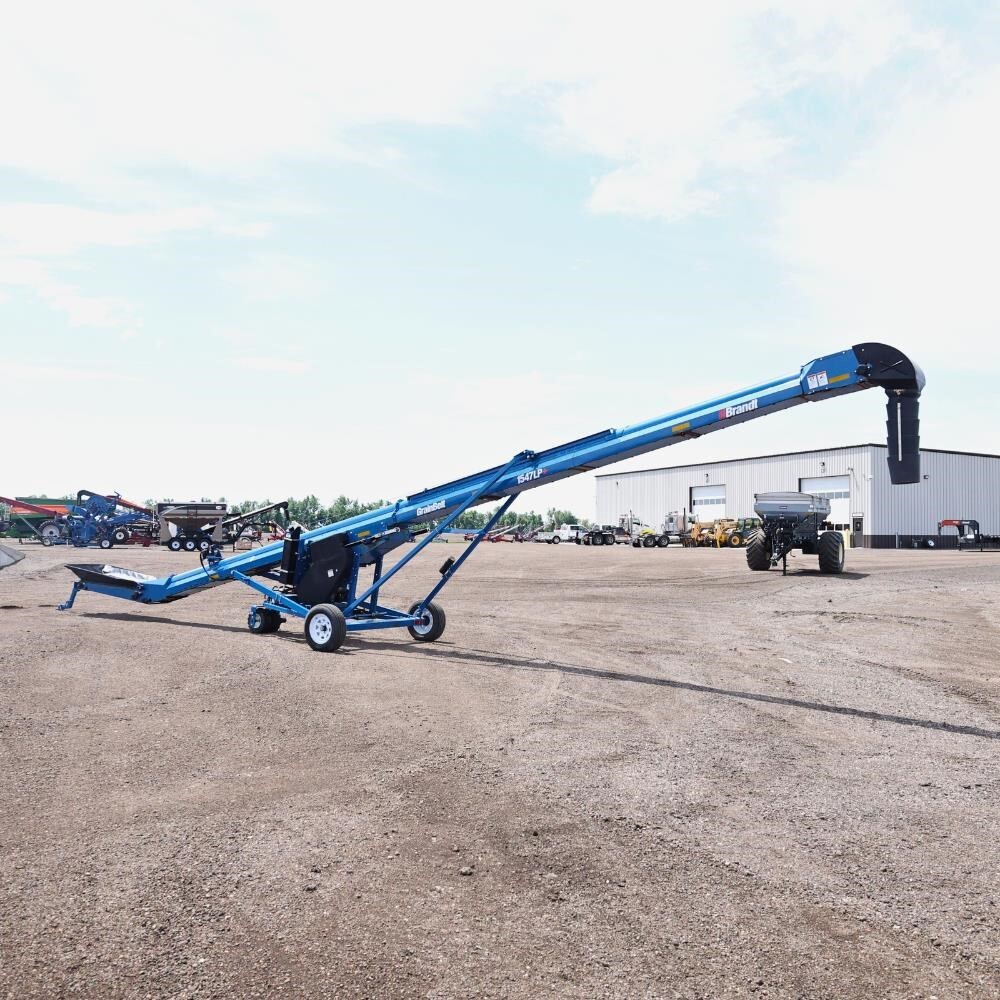 2022 Brandt 1547LP+ Augers and Conveyor
