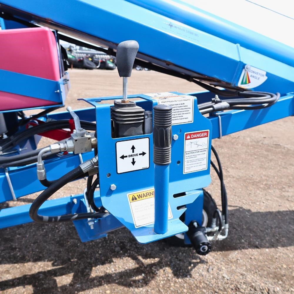 2022 Brandt 1547LP+ Augers and Conveyor