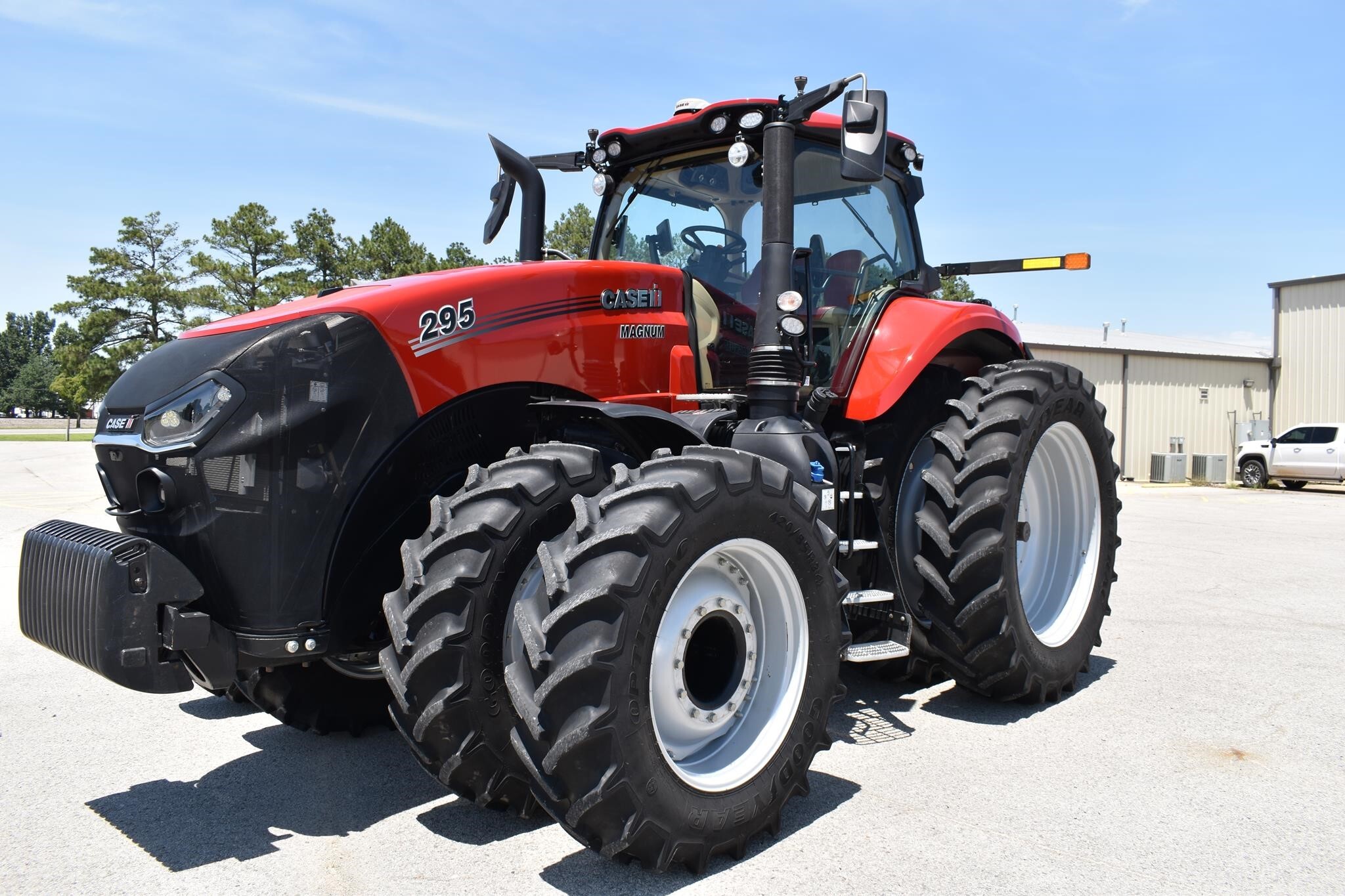 2025 Case IH MAGNUM 295 Tractor
