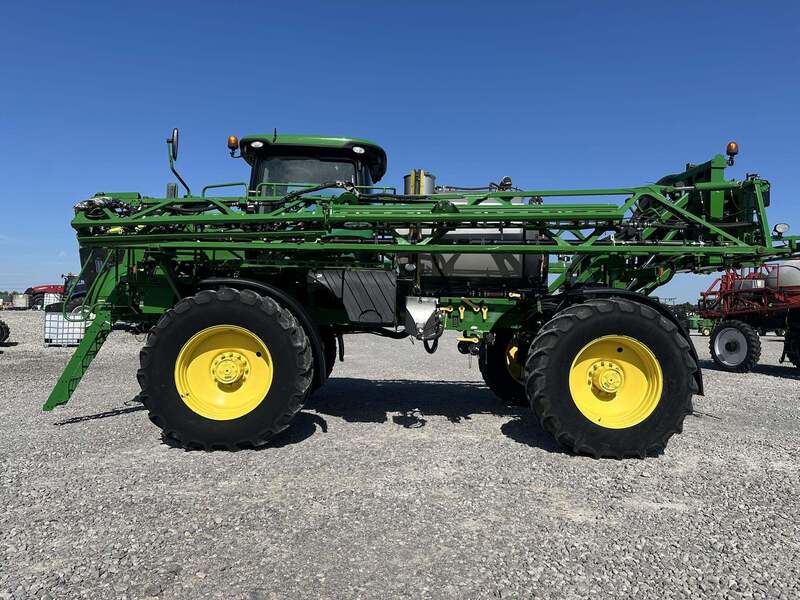 Used John Deere R4038 Self-Propelled Sprayers for Sale - 121