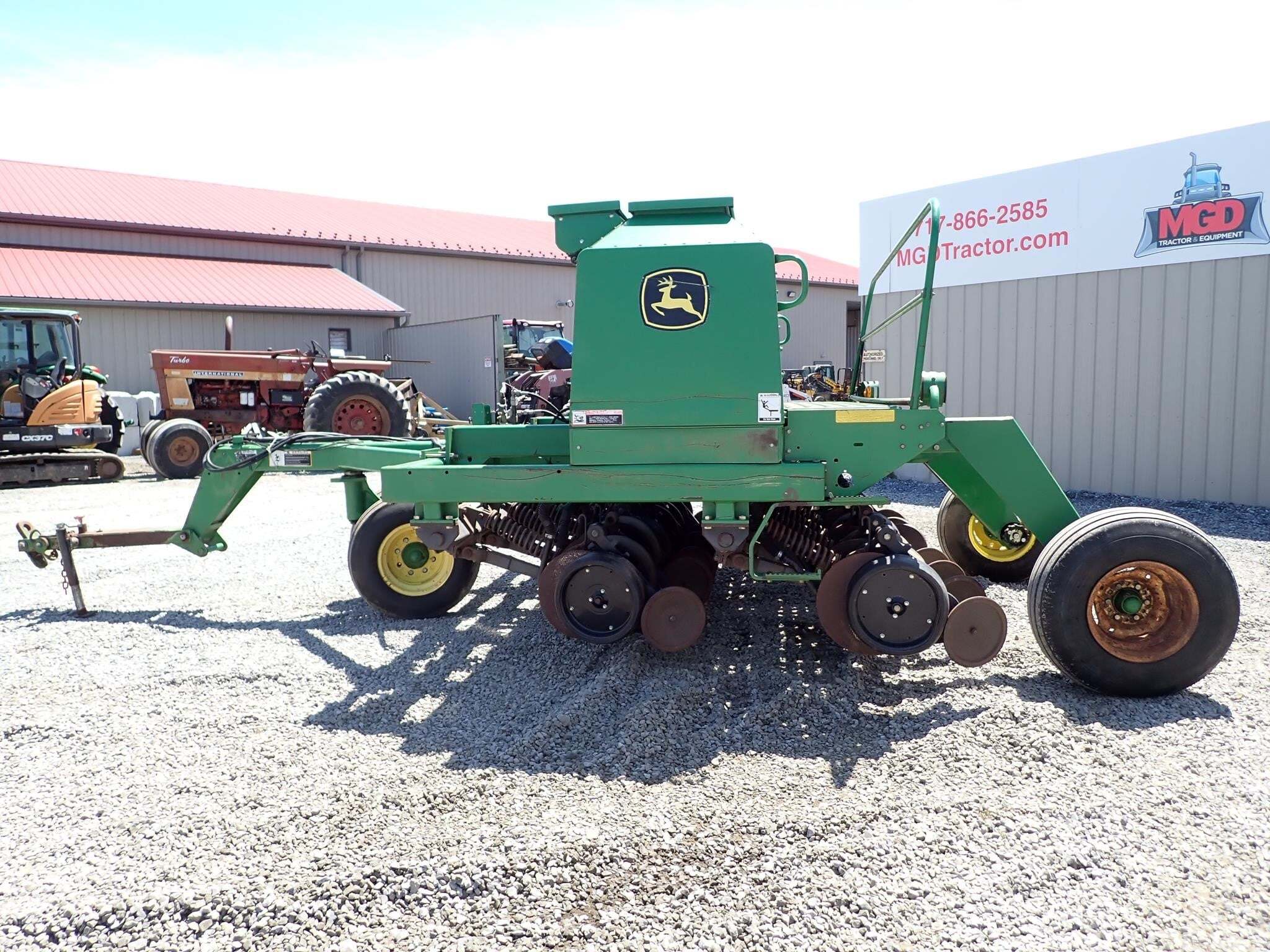 2009 John Deere 1590 Drill