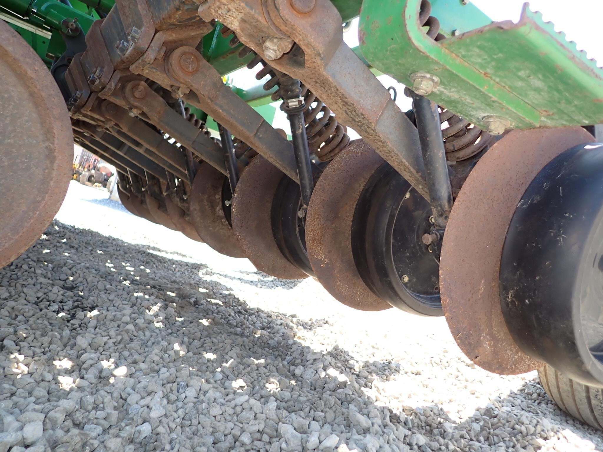 2009 John Deere 1590 Drill