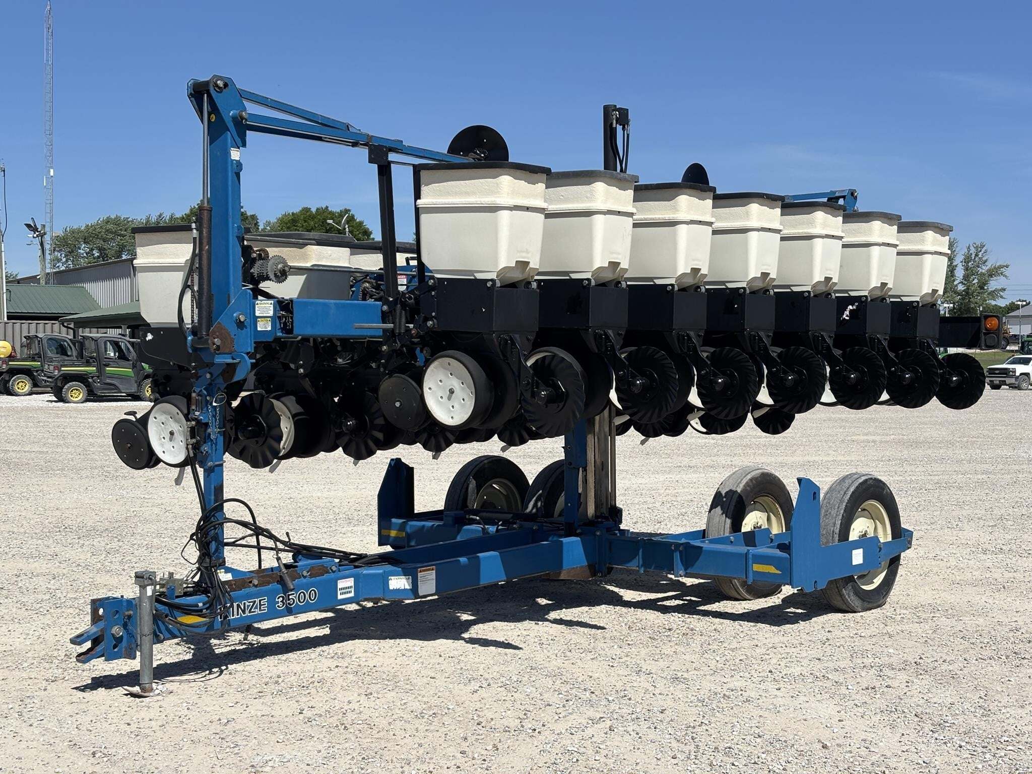 2005 Kinze 3500 Planter