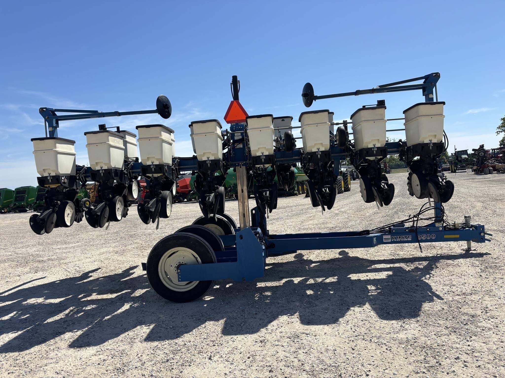 2005 Kinze 3500 Planter