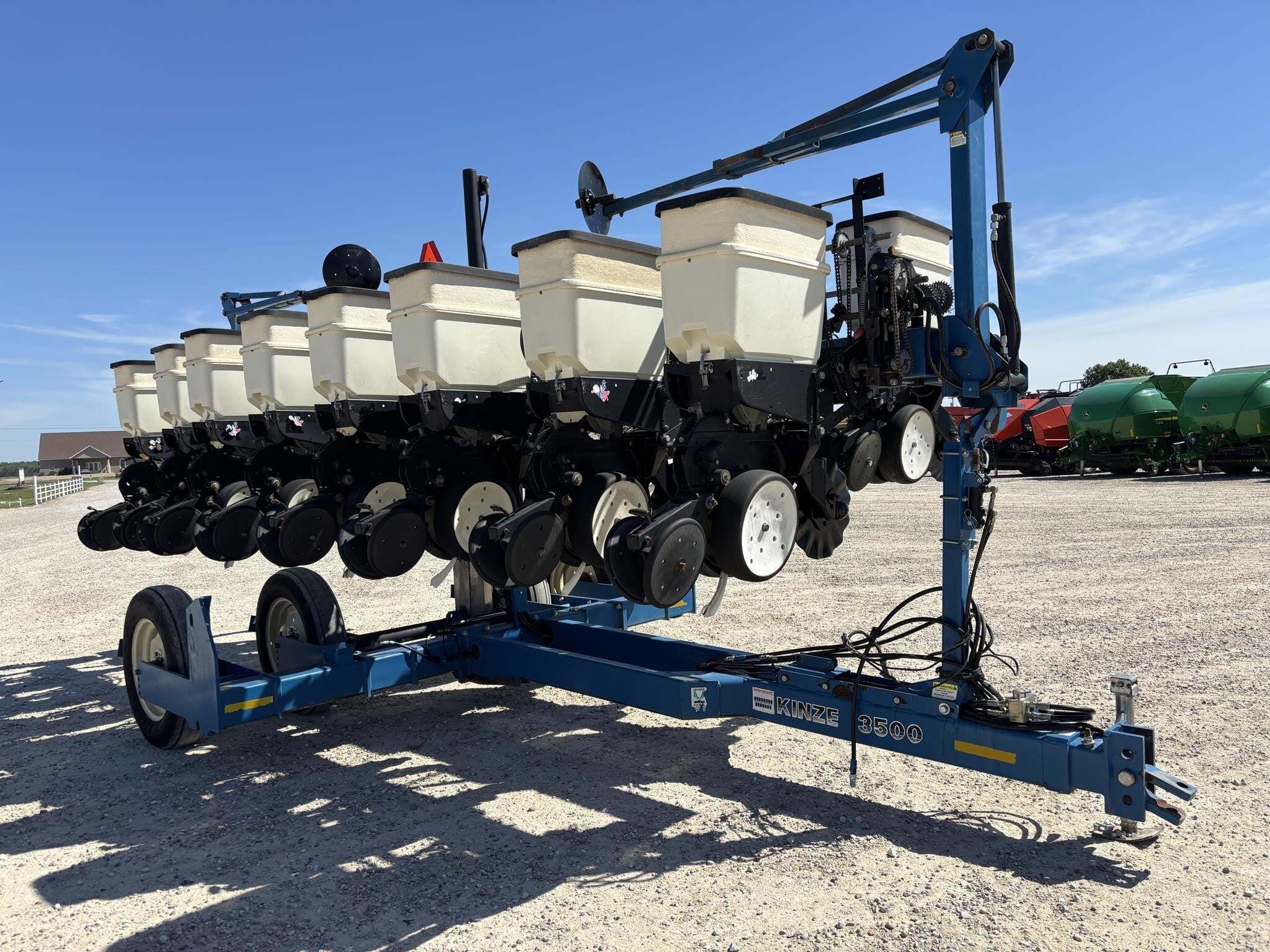 2005 Kinze 3500 Planter