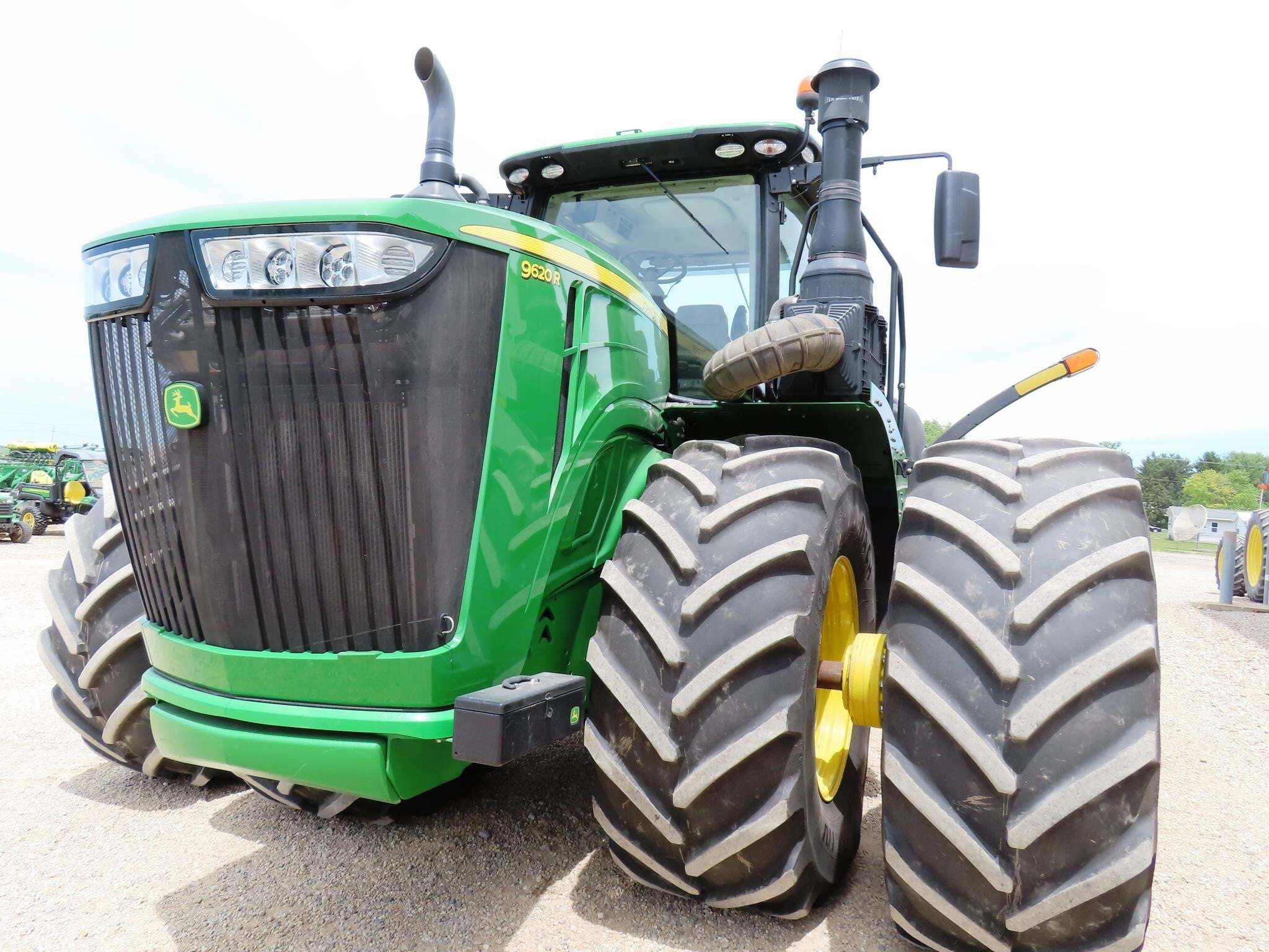 2019 John Deere 9620R Tractor
