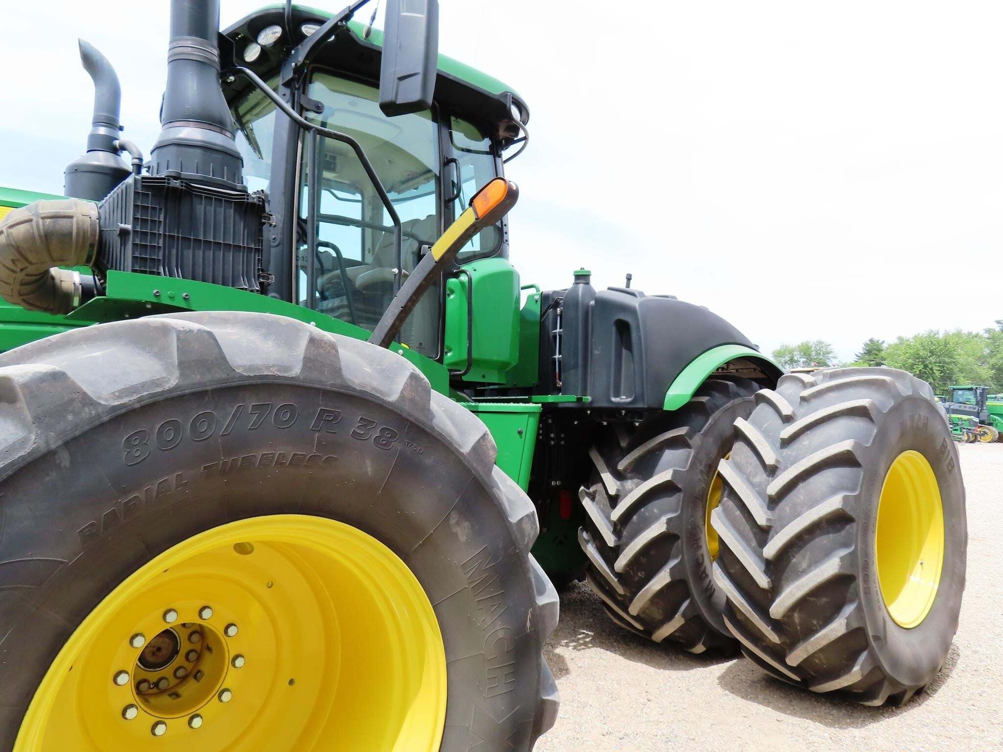 2019 John Deere 9620R Tractor