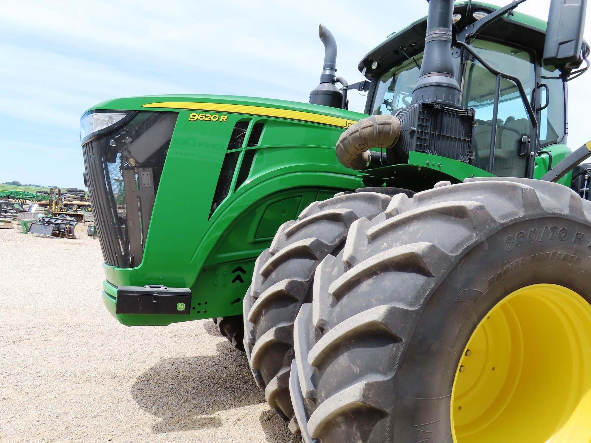 2019 John Deere 9620R Tractor