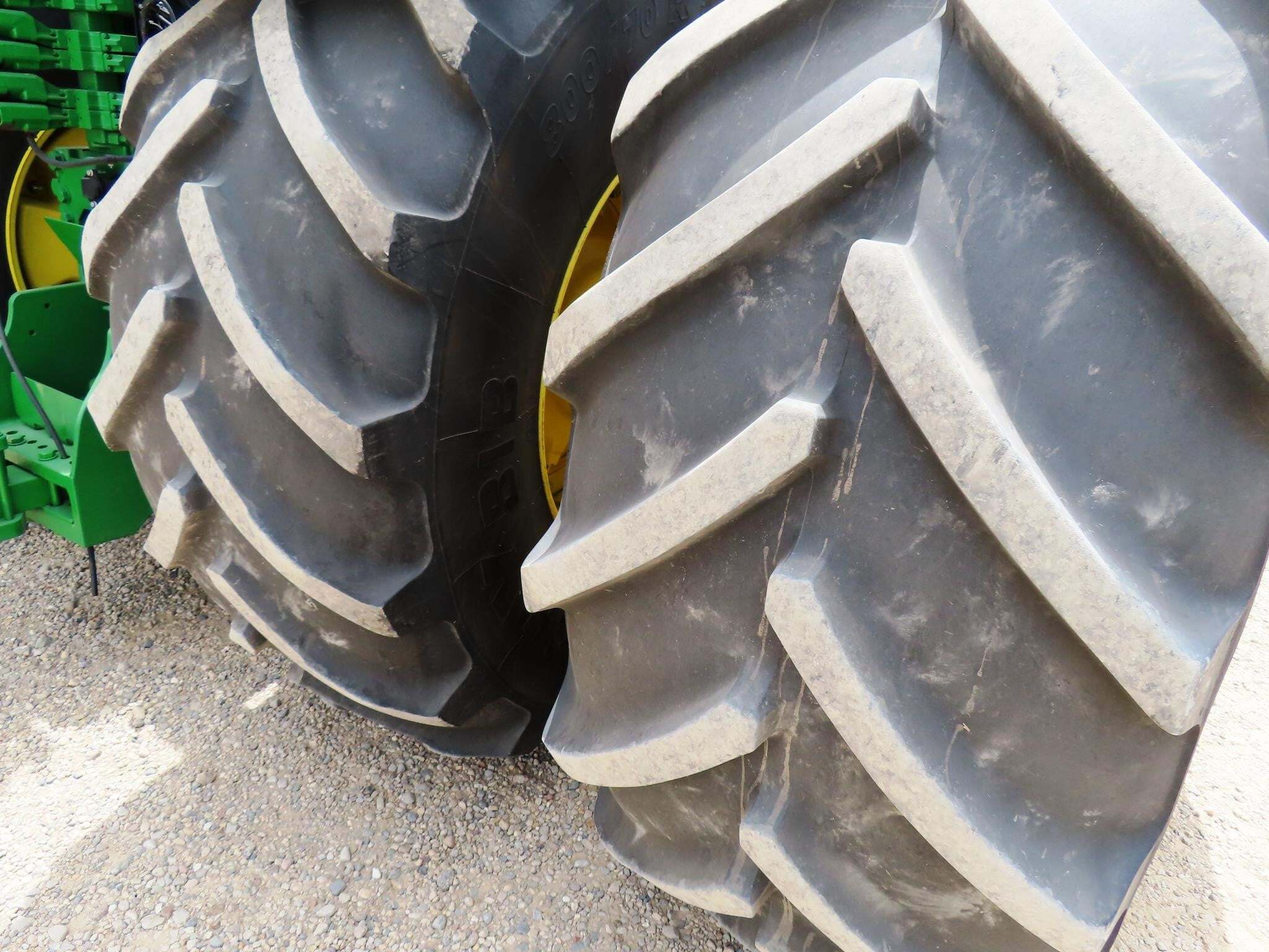 2019 John Deere 9620R Tractor