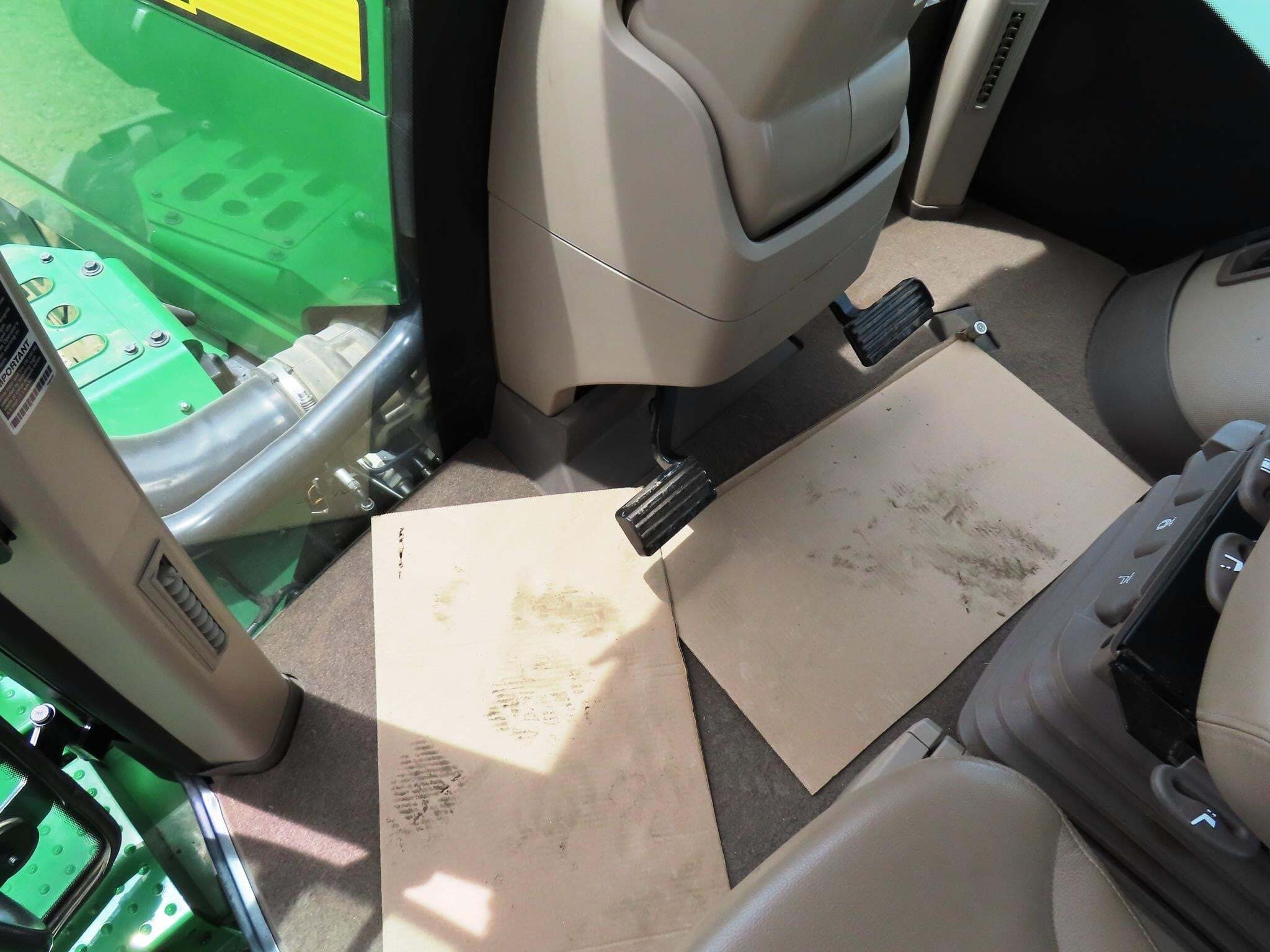 2019 John Deere 9620R Tractor