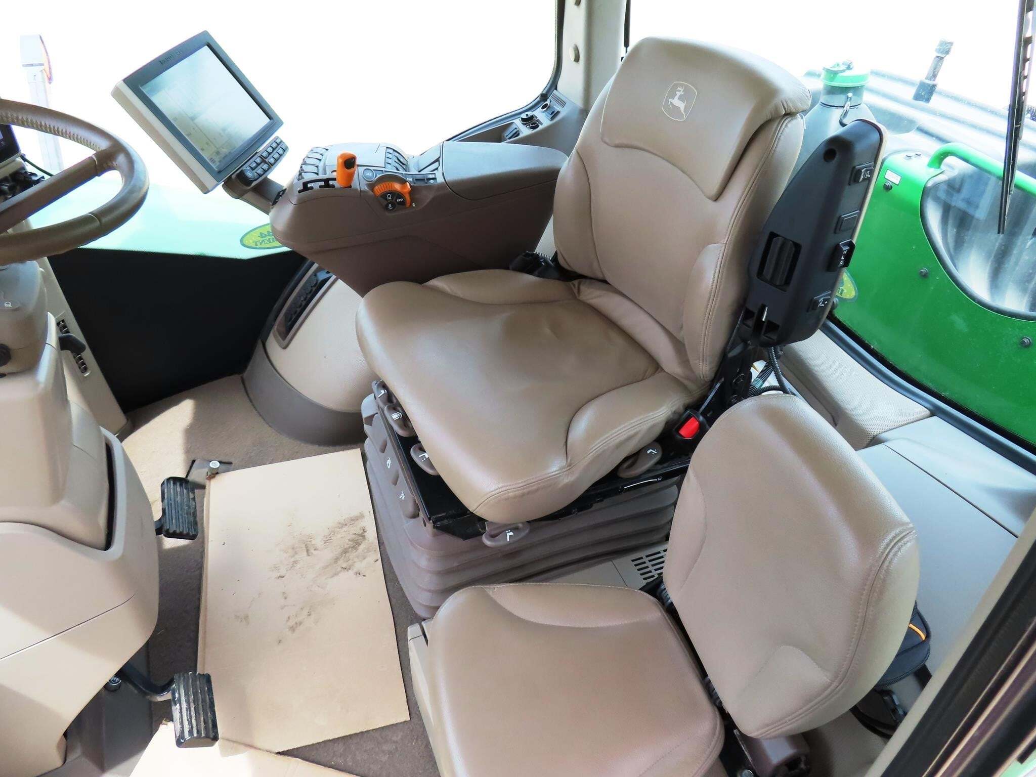2019 John Deere 9620R Tractor