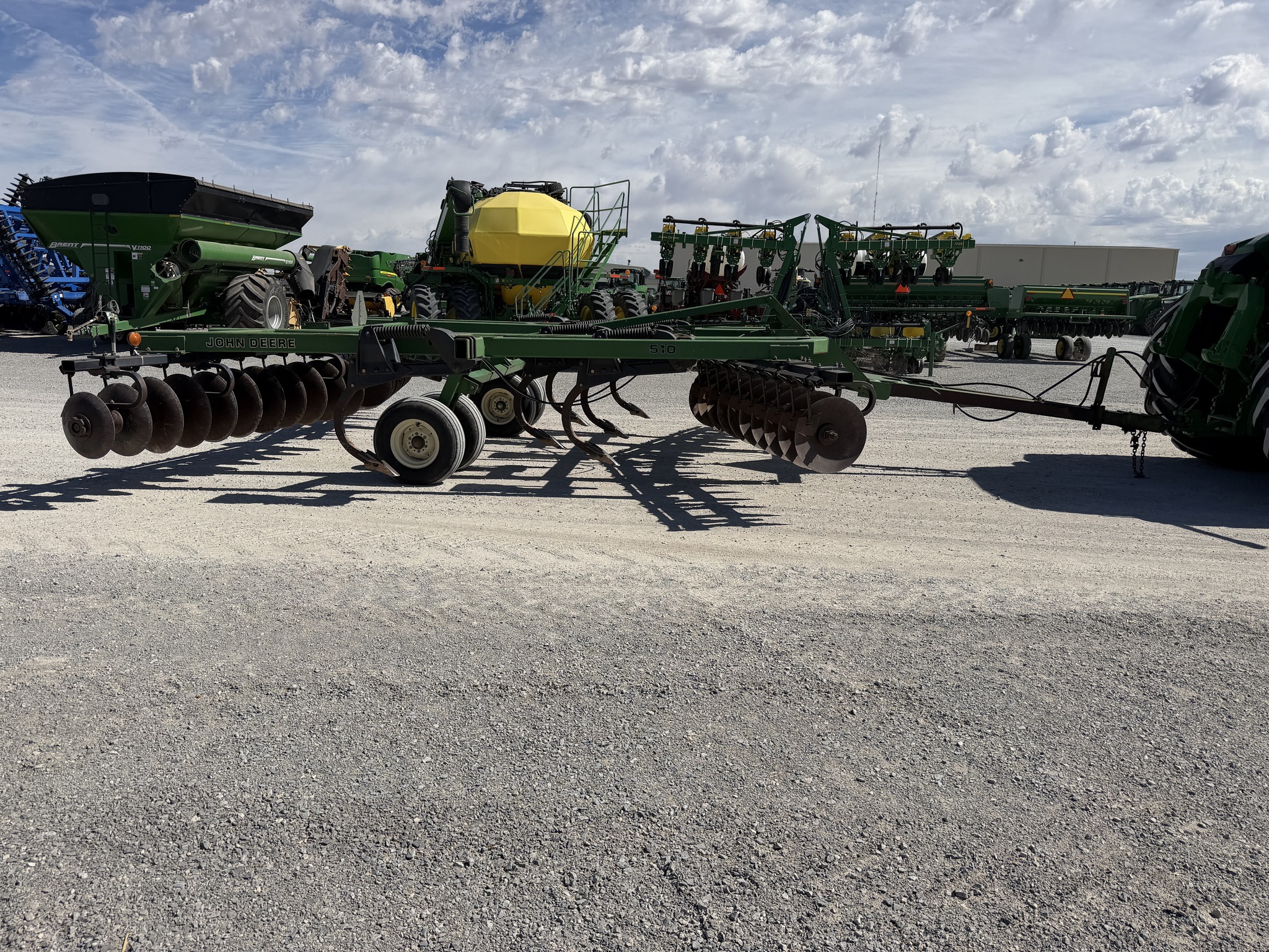1996 John Deere 510 Disk Chisel
