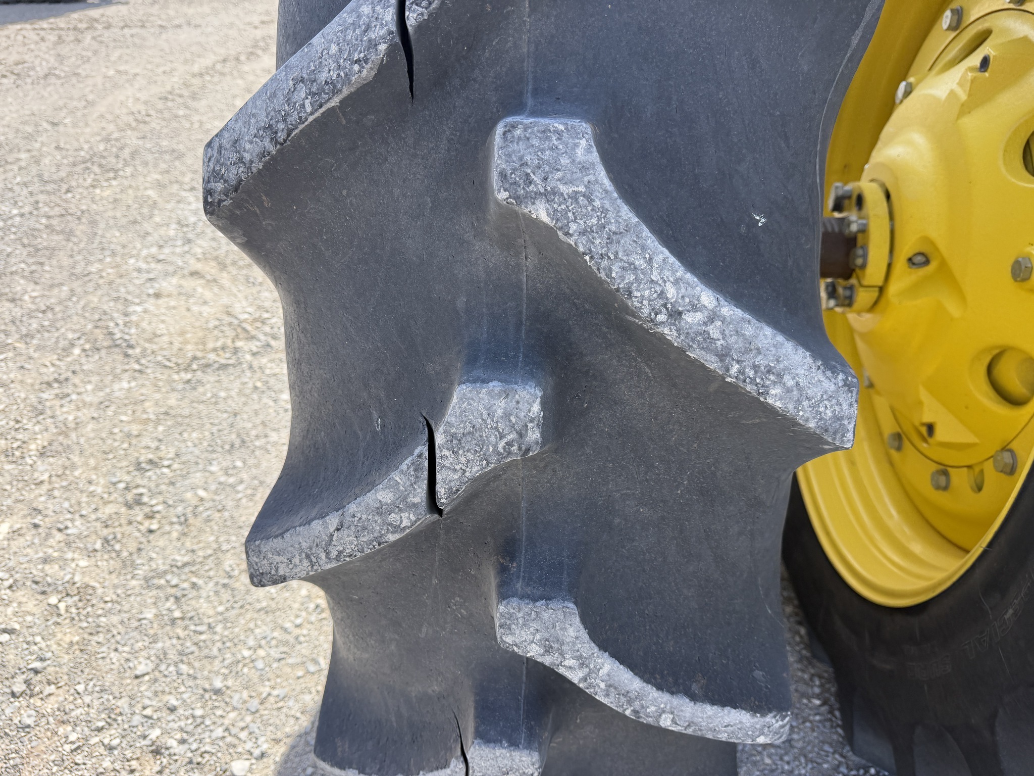 2022 John Deere 7R 210 Tractor