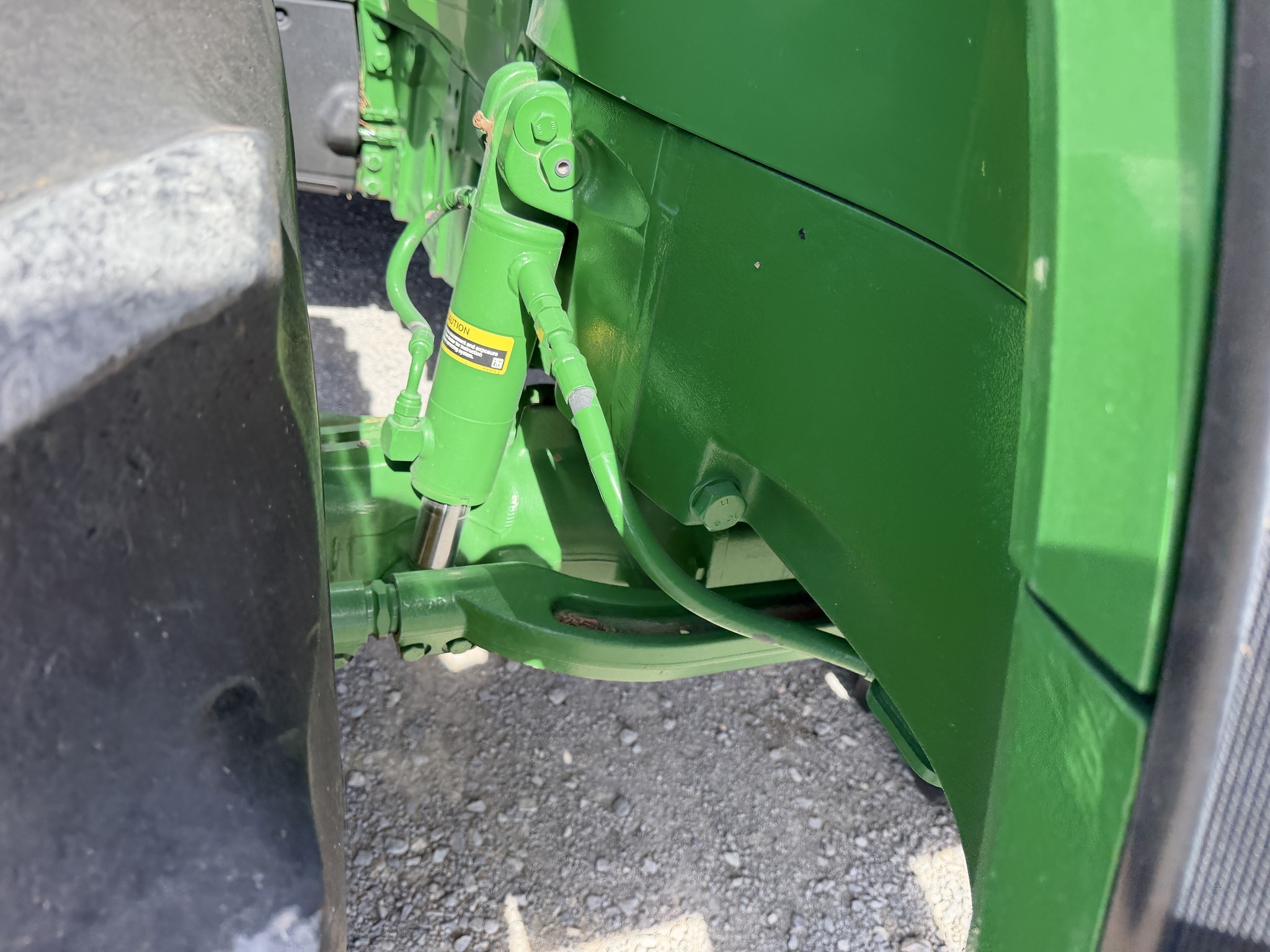 2022 John Deere 7R 210 Tractor