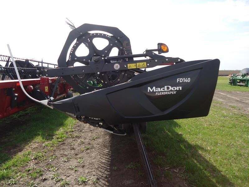 2021 MacDon FD140 Platform