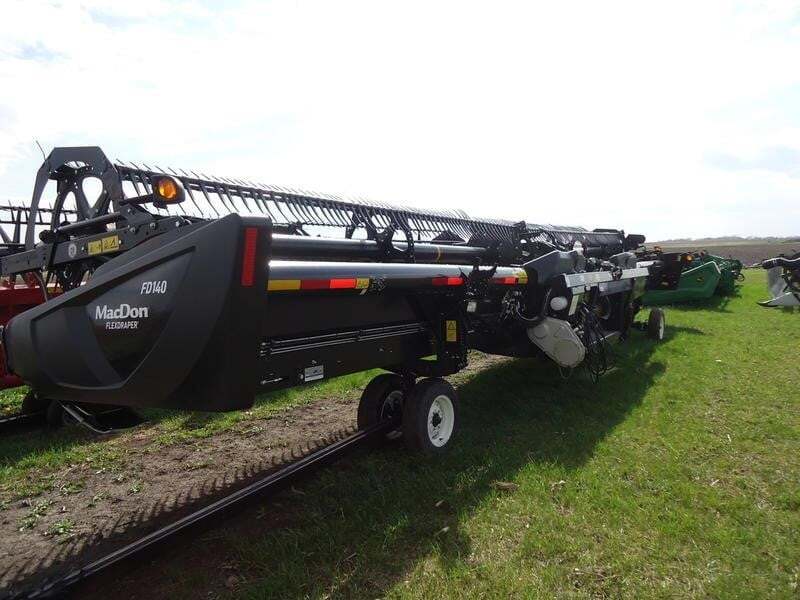 2021 MacDon FD140 Platform